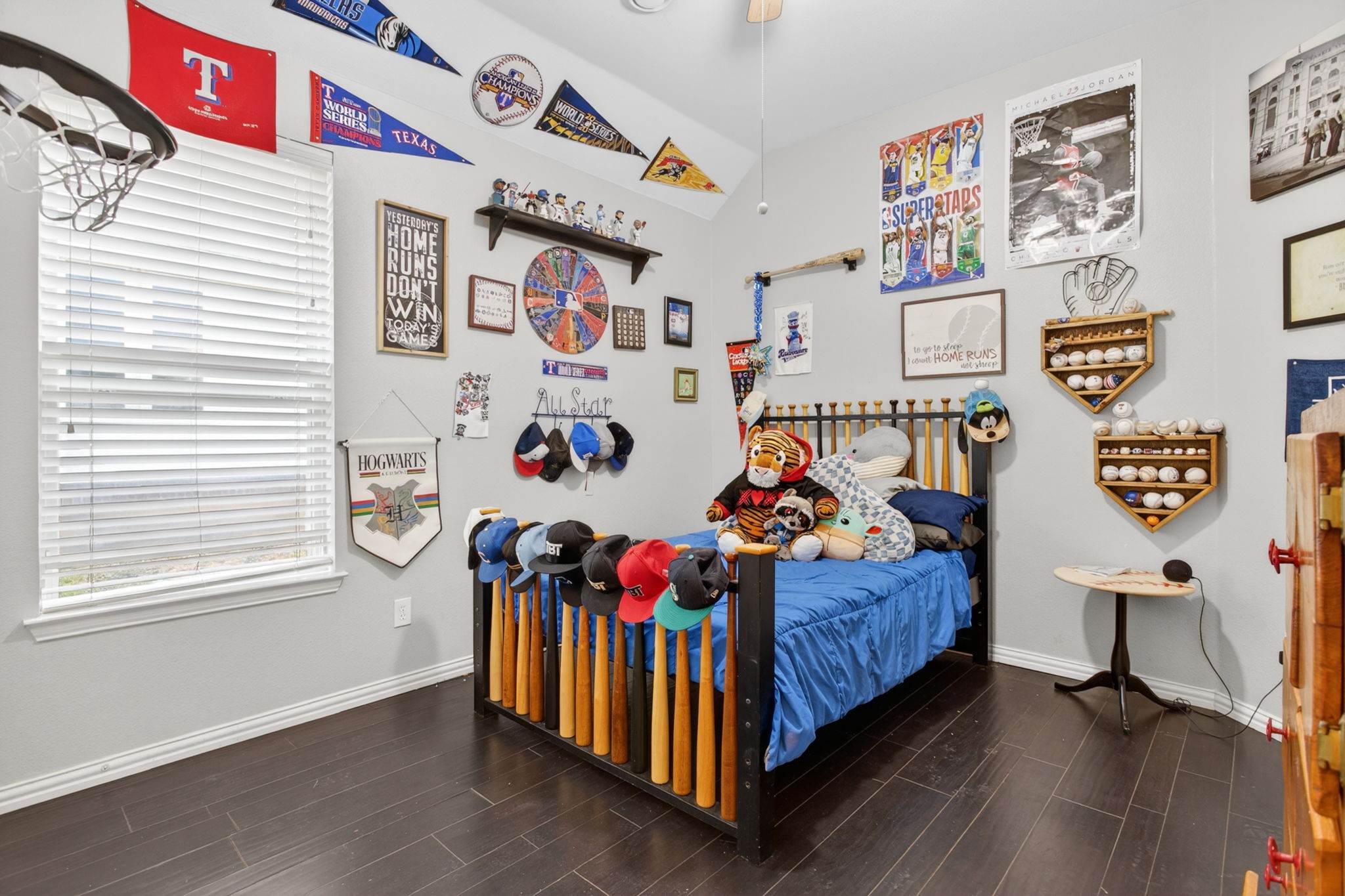 1227 Belle Meade Way