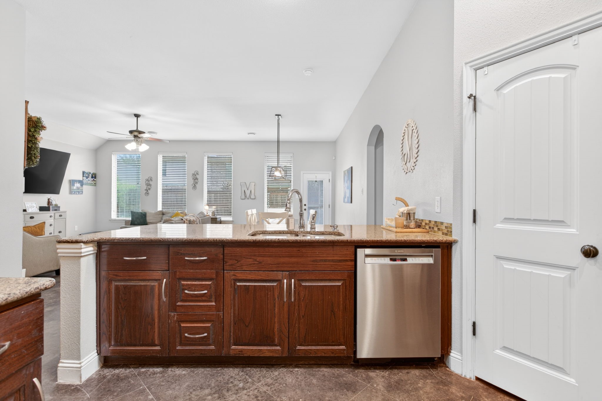 1227 Belle Meade Way