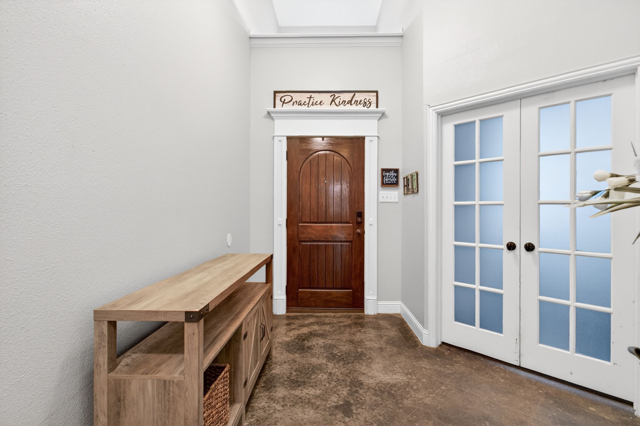 1227 Belle Meade Way