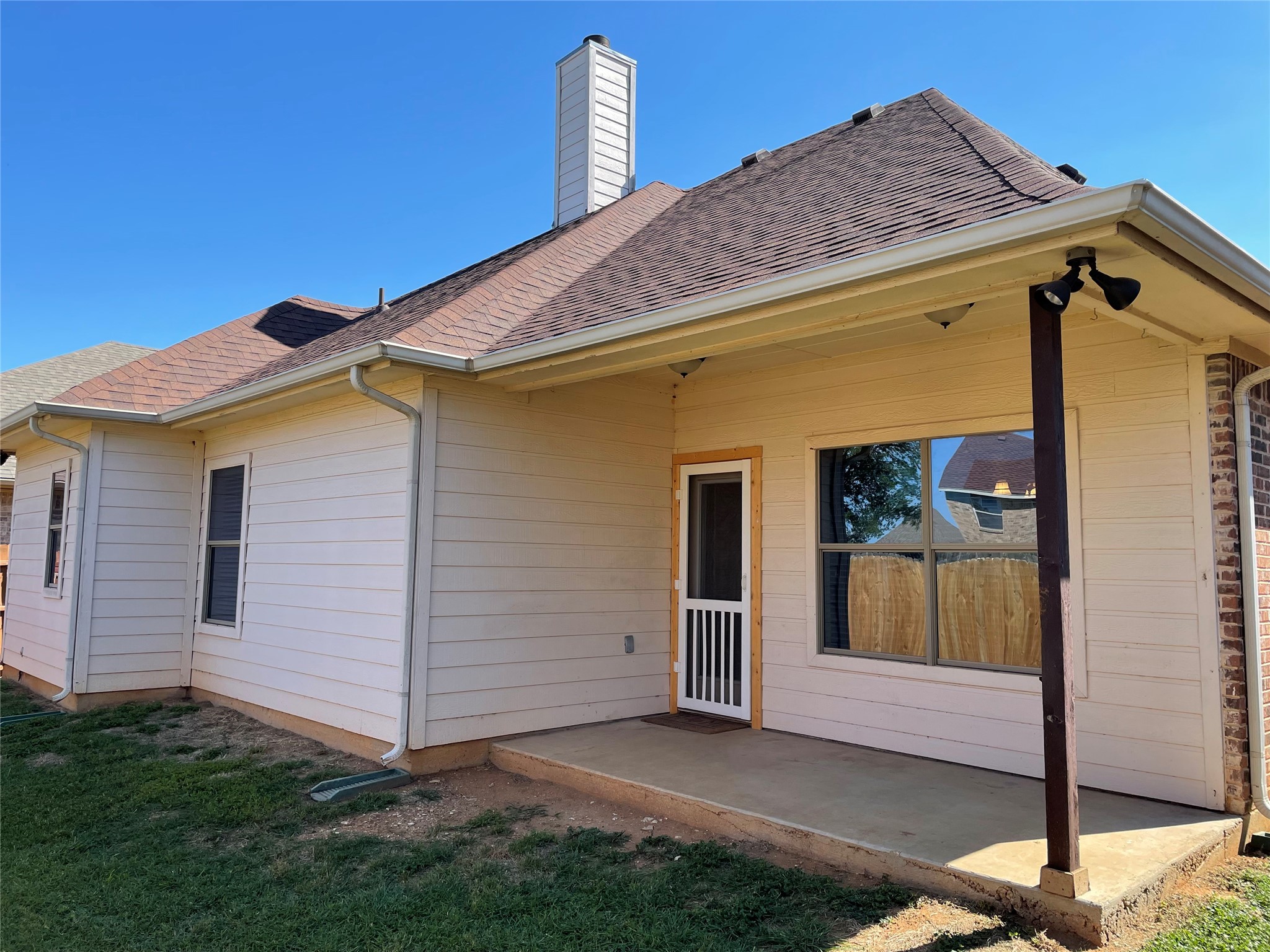 1414 Lauren Lane