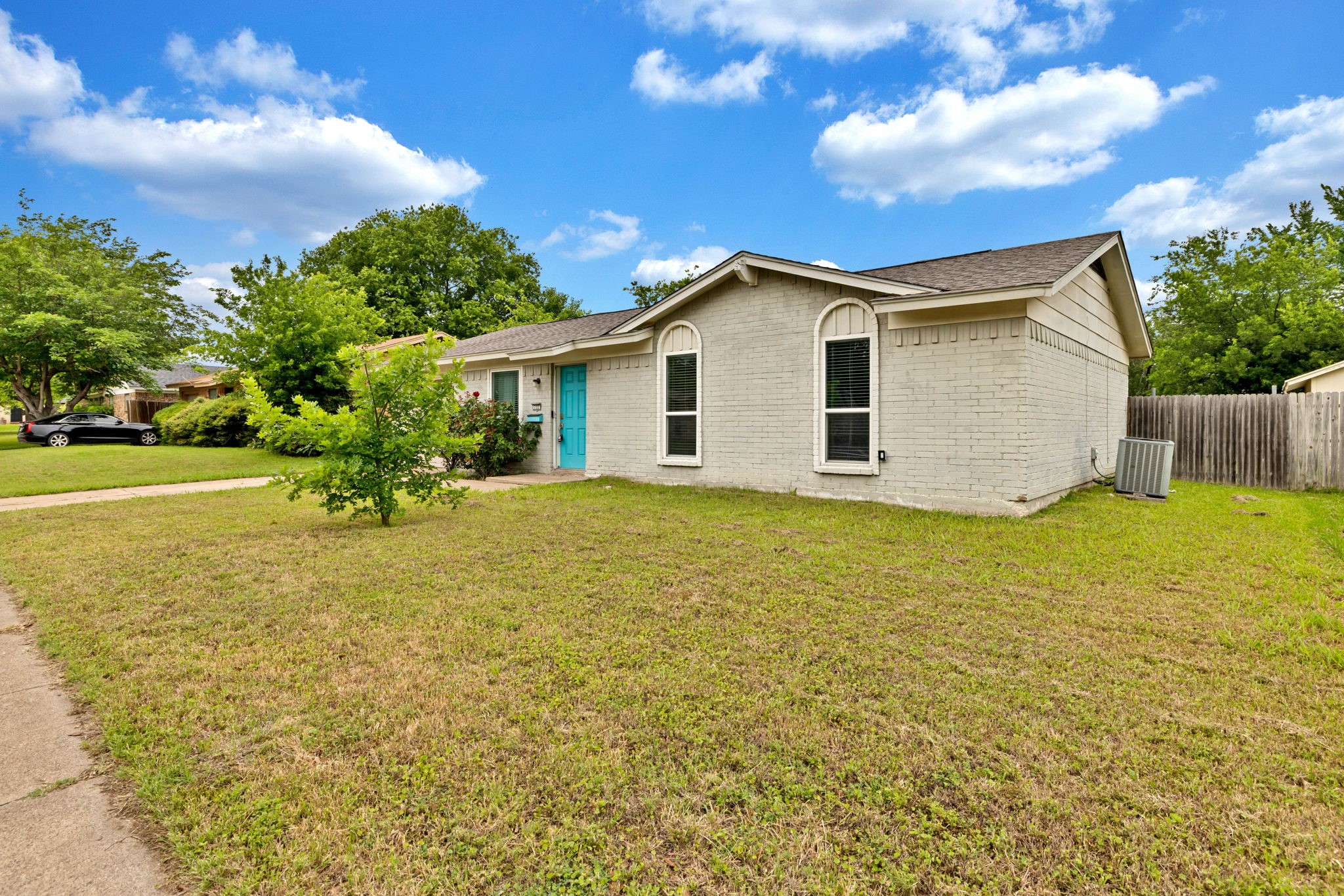 732 Hillside Drive