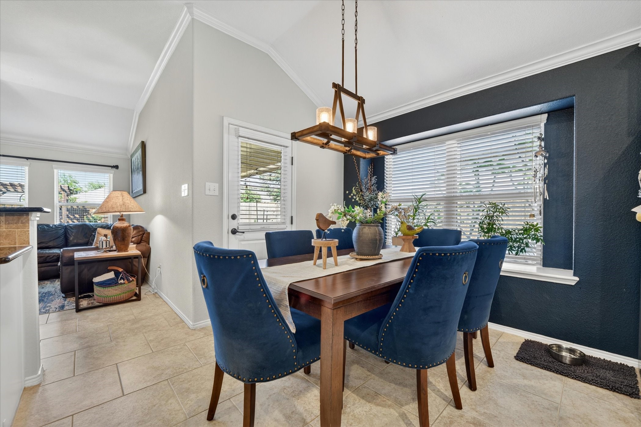 1328 Wysteria Lane