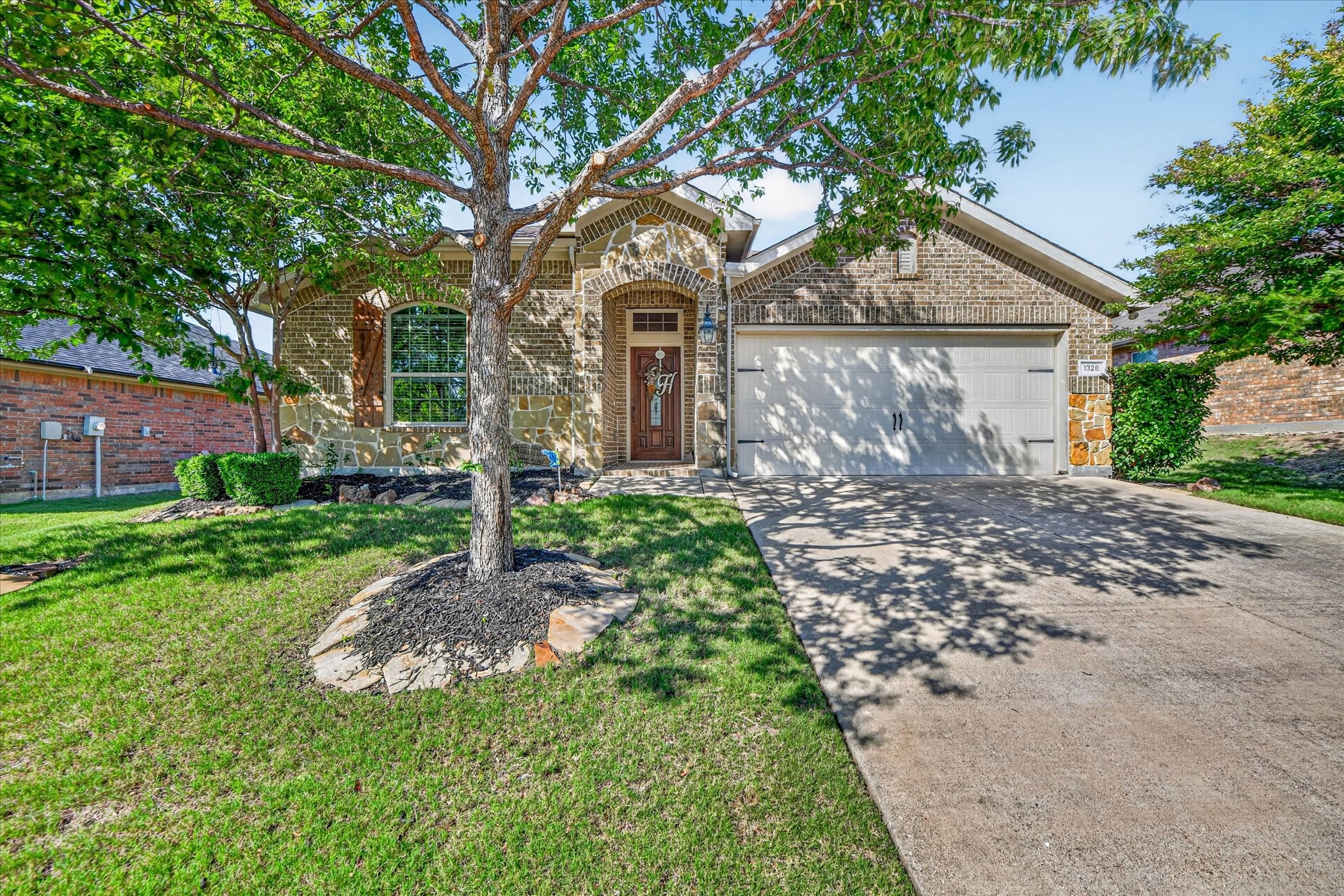 1328 Wysteria Lane