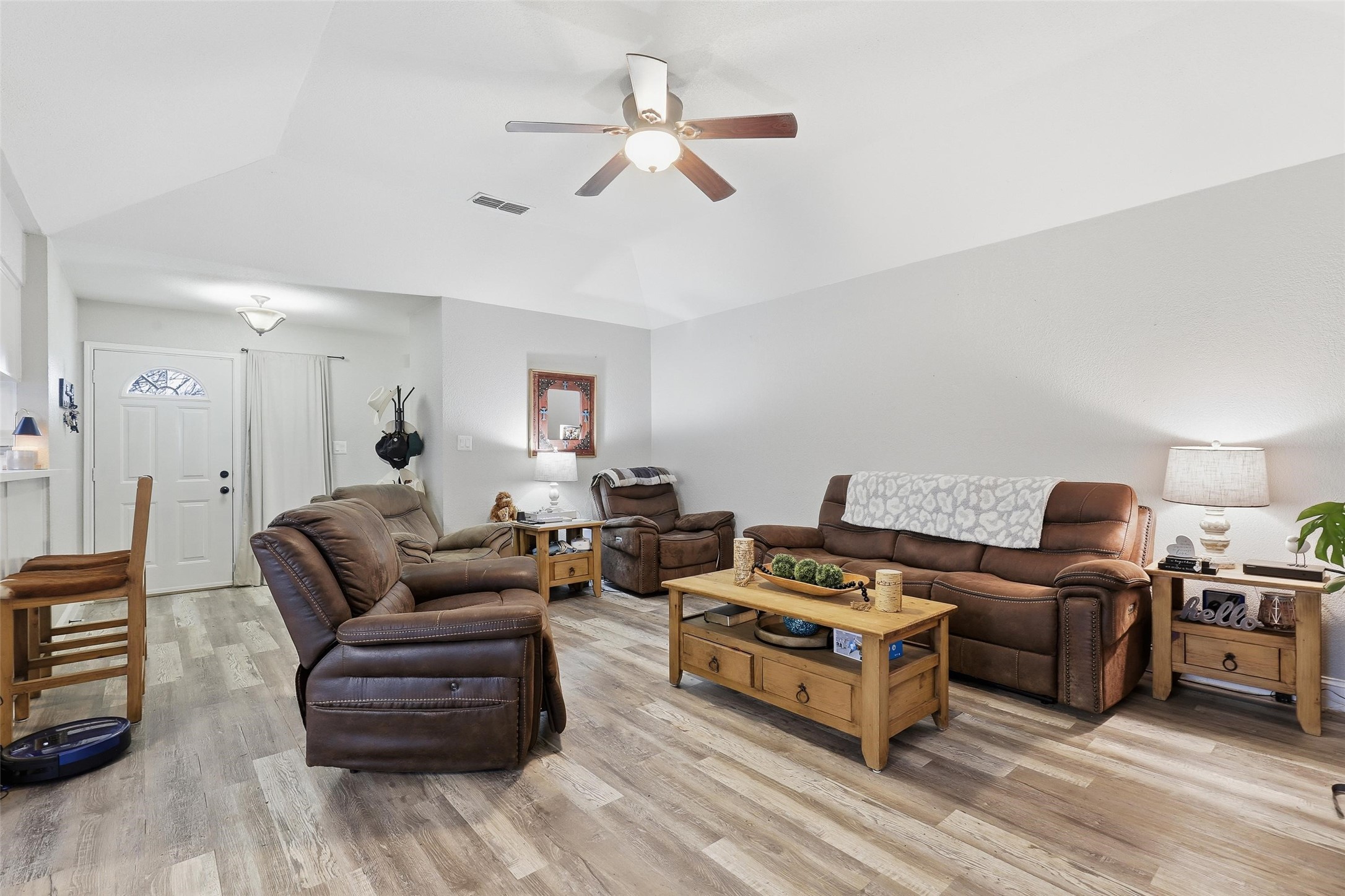 4501 Ascot Drive