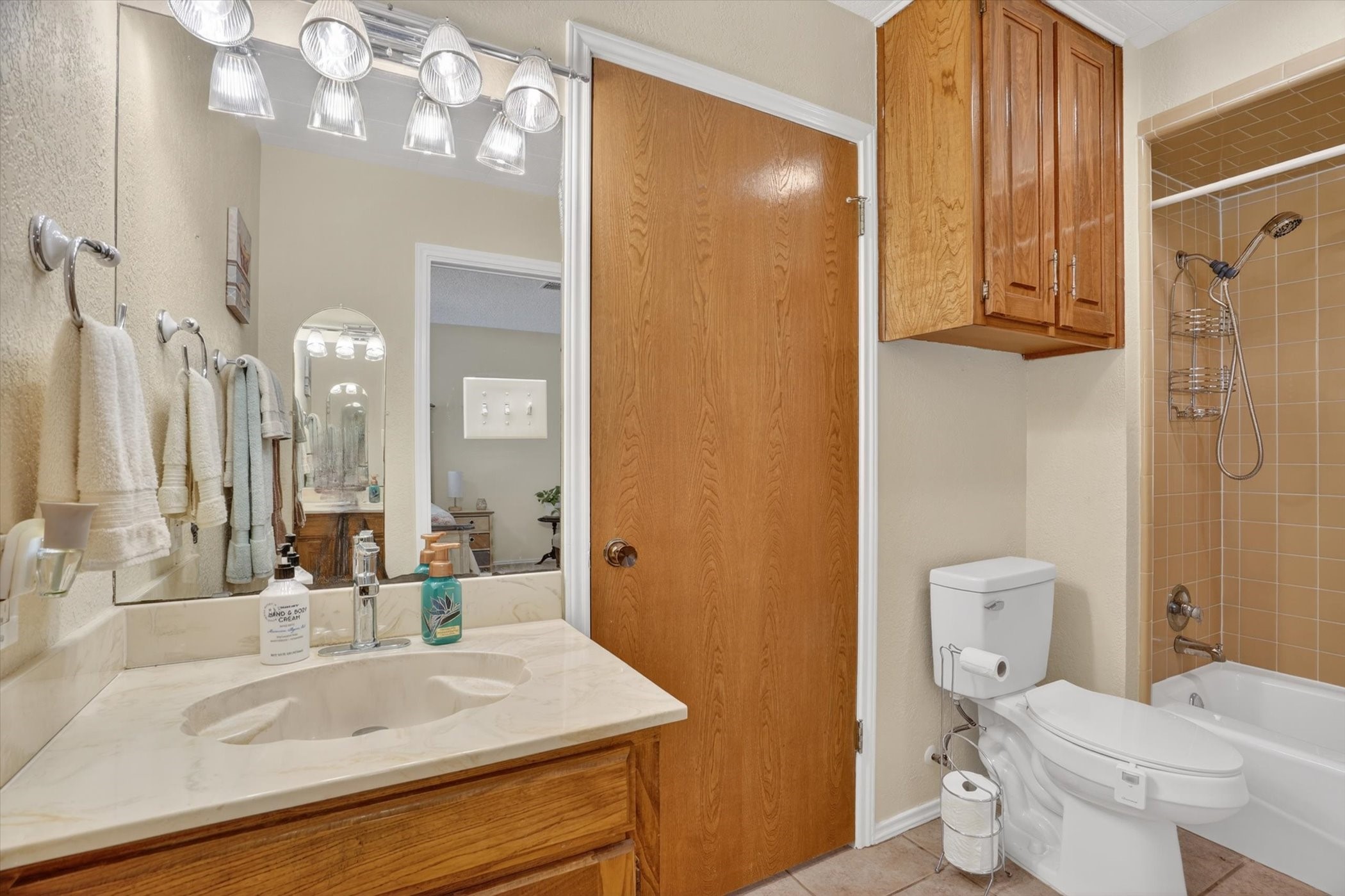 4204 Chaparral Court