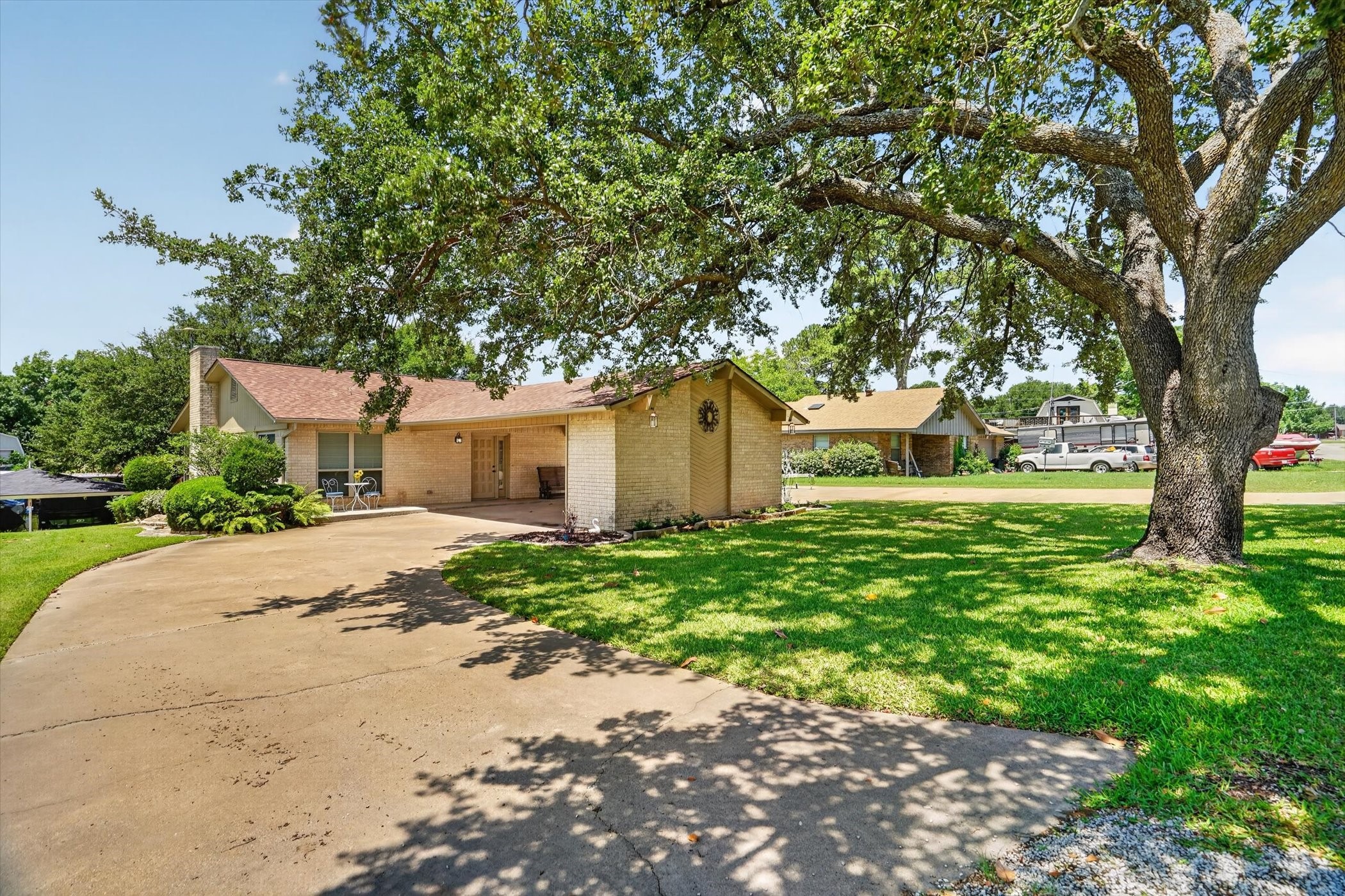 4204 Chaparral Court