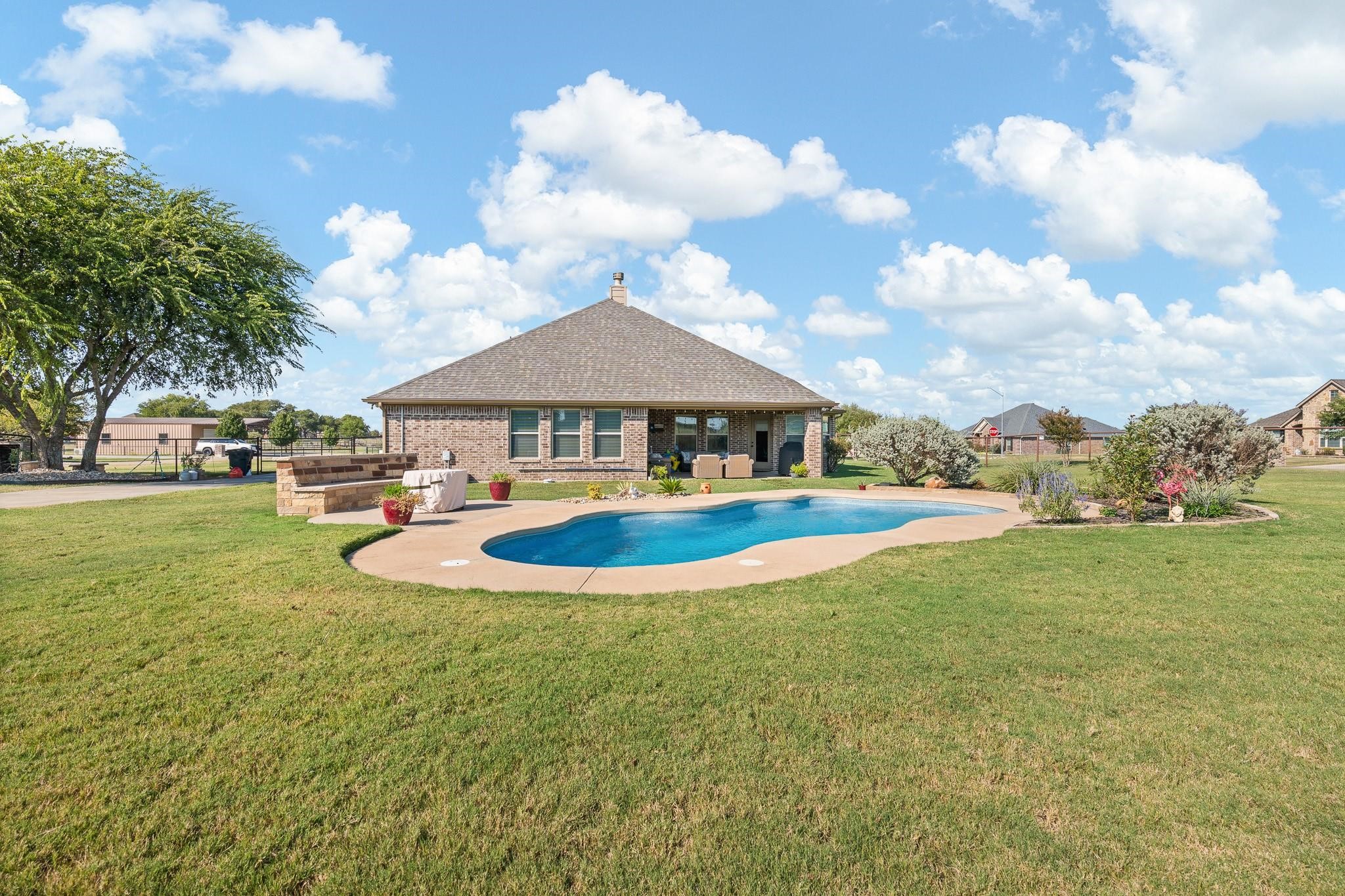 8901 Hillview Drive