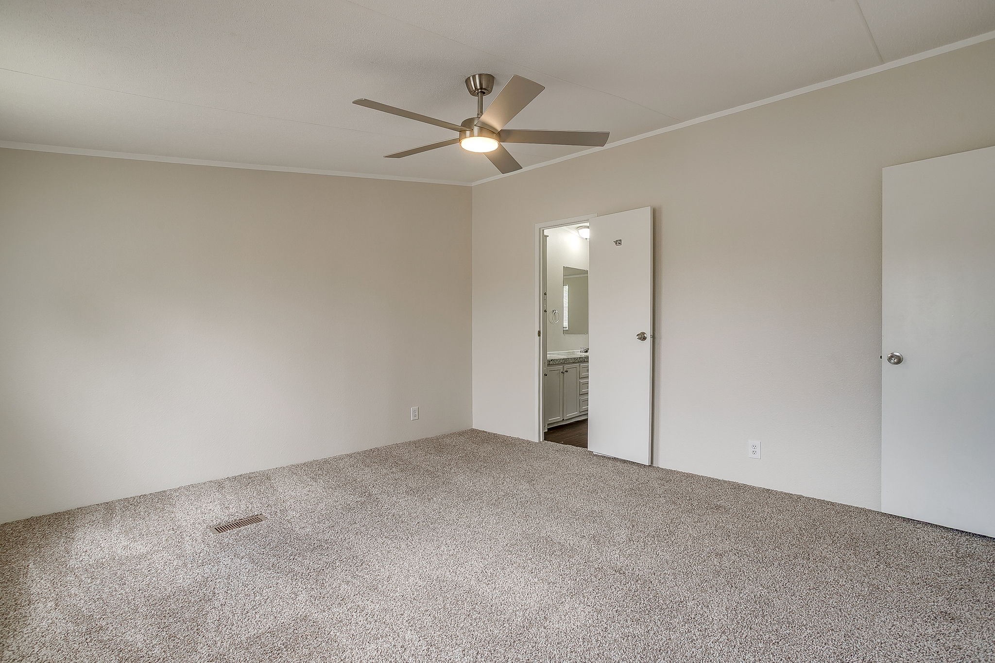 150 Hearne Lane