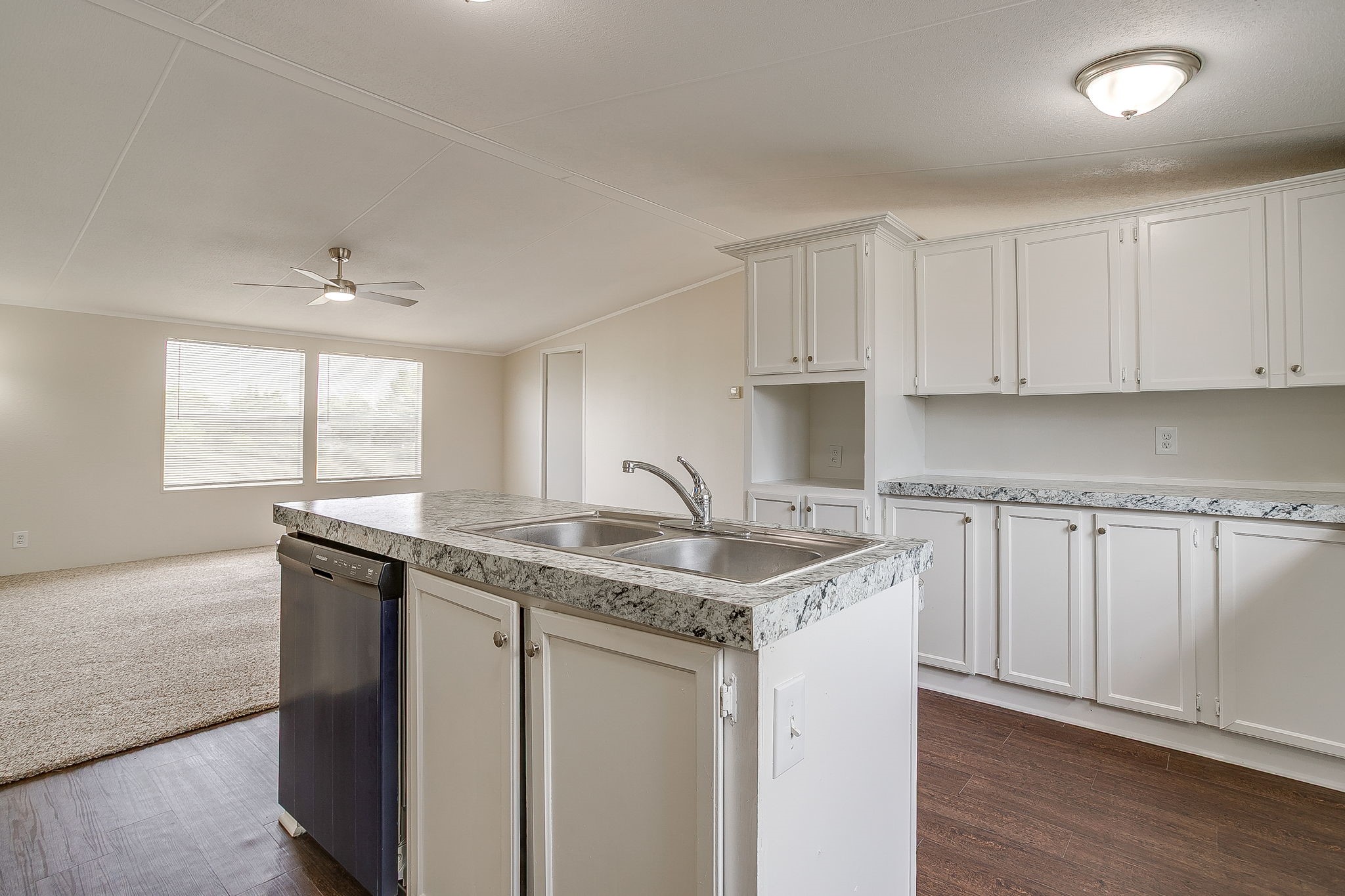 150 Hearne Lane