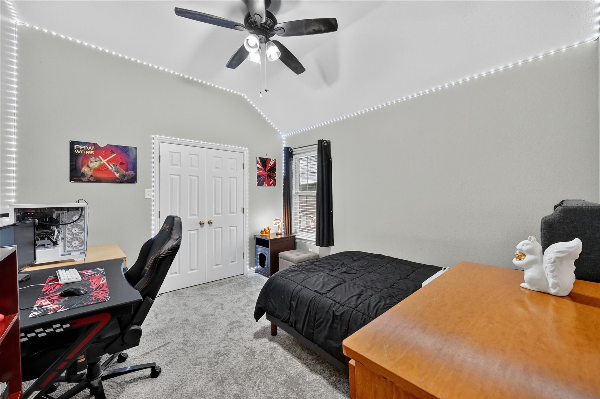 851 Bridle Path