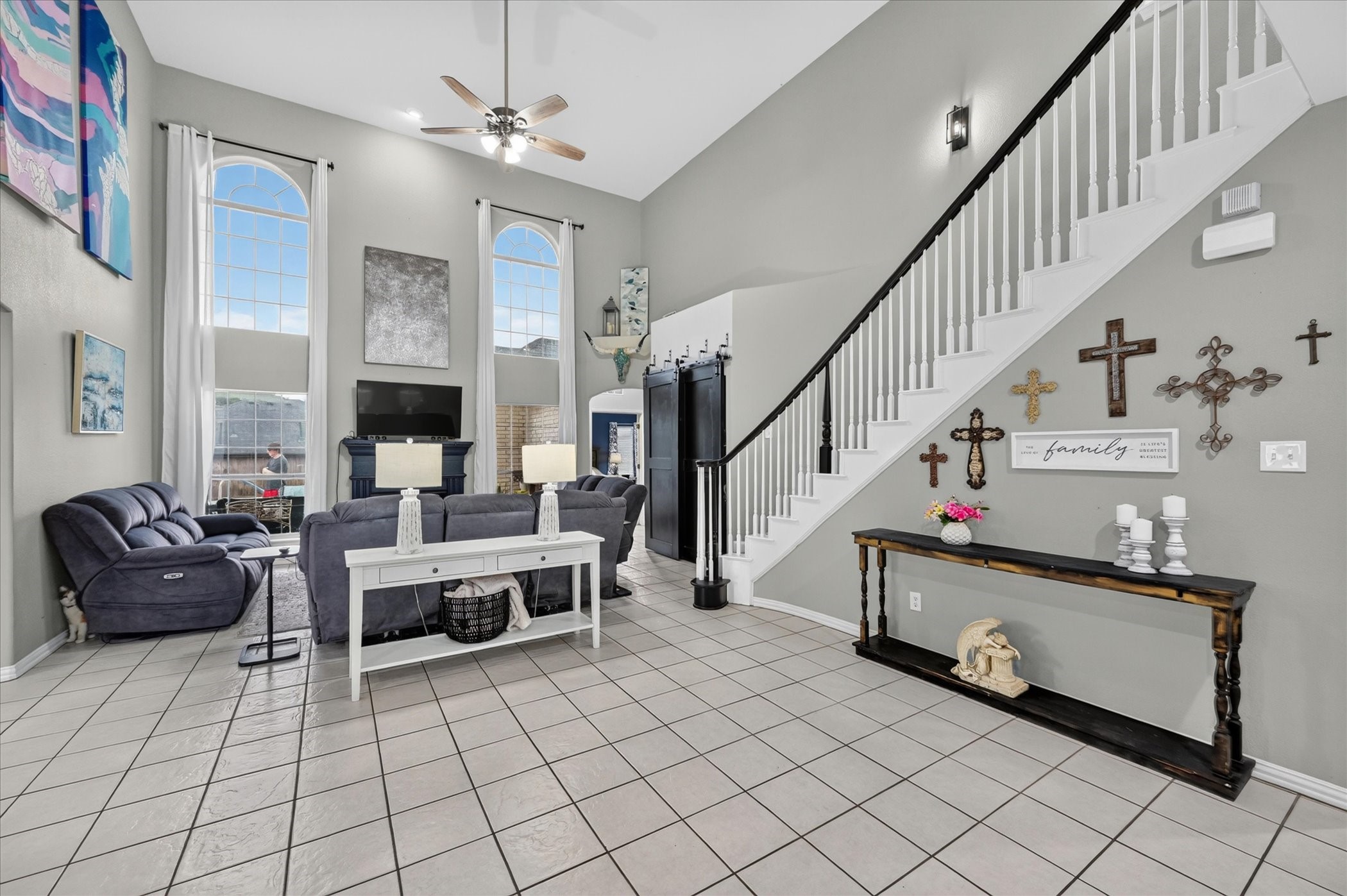 851 Bridle Path