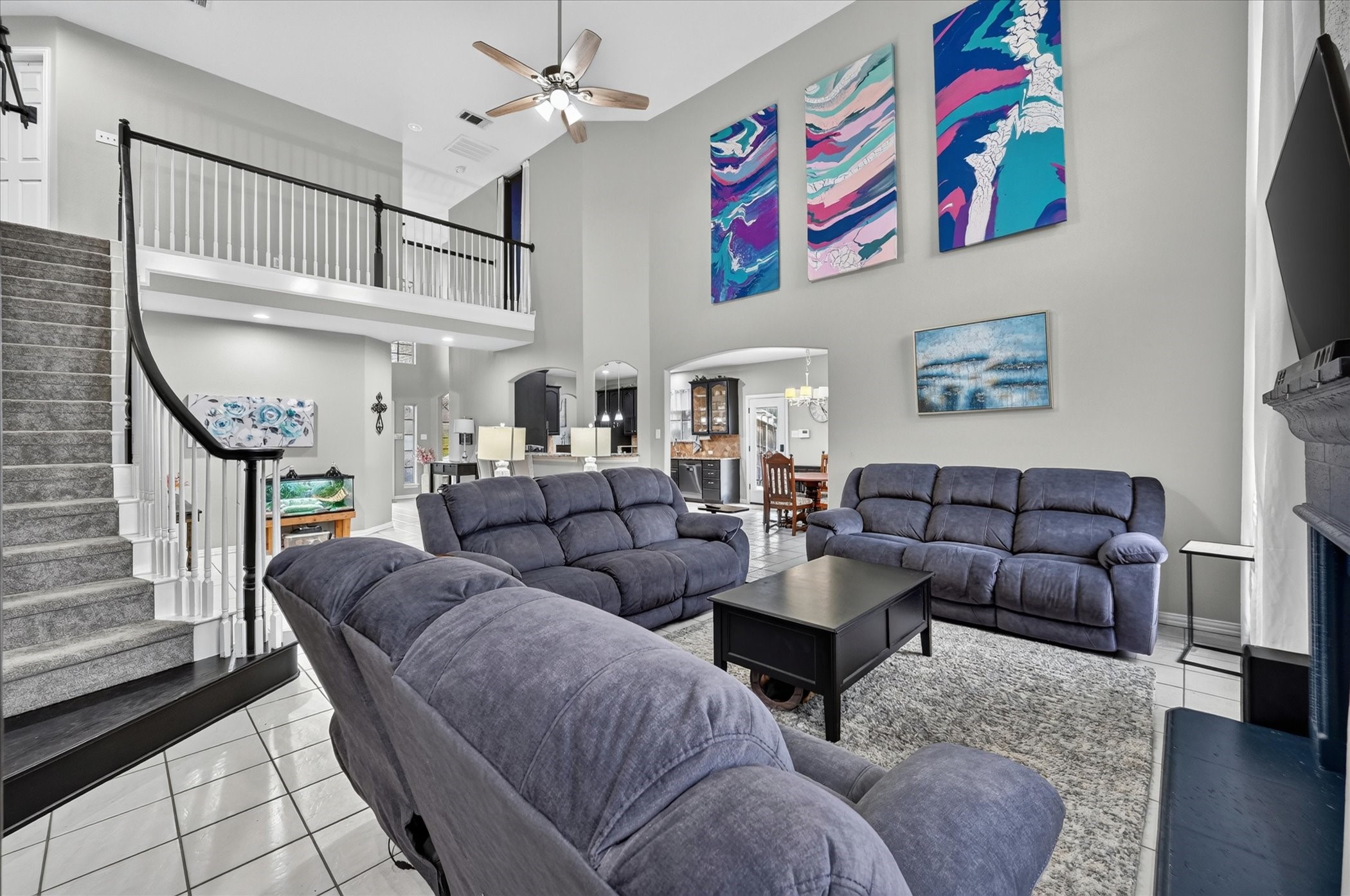 851 Bridle Path
