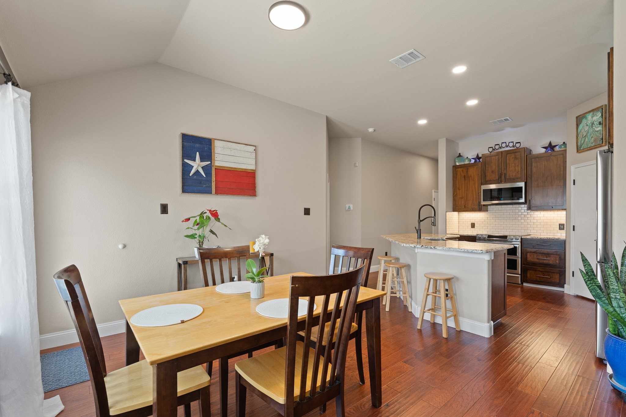 8436 Hawks Nest Drive