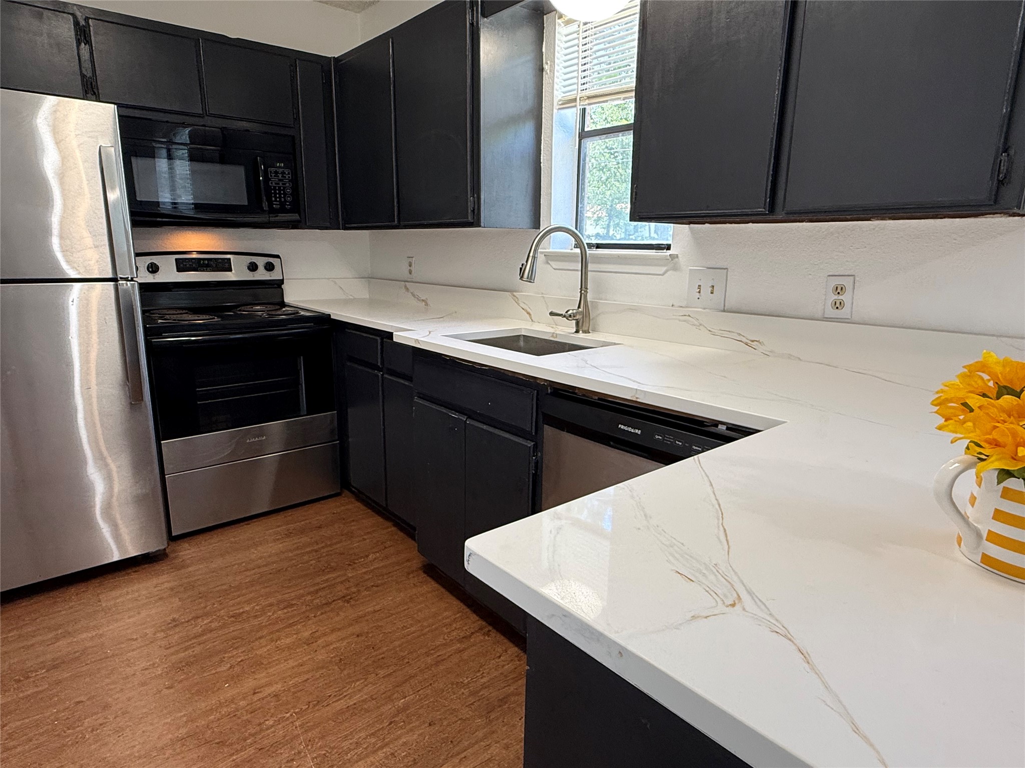 409 W 3rd Street