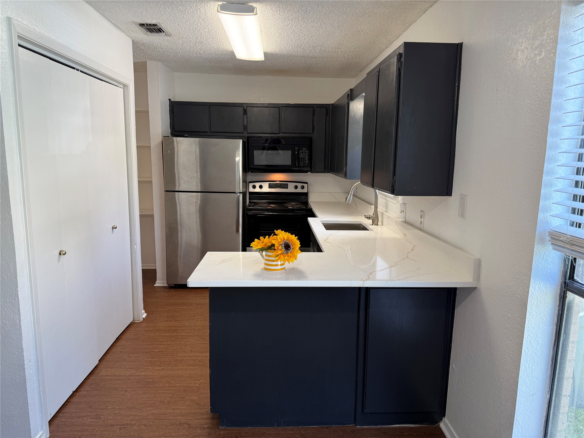 409 W 3rd Street