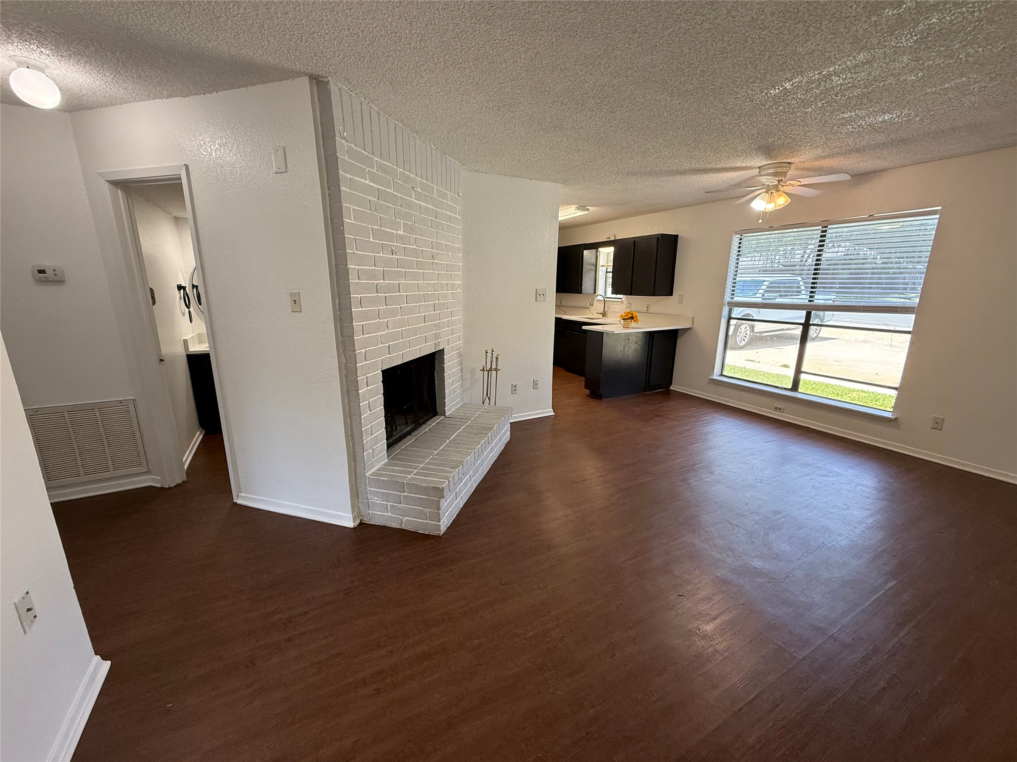 409 W 3rd Street