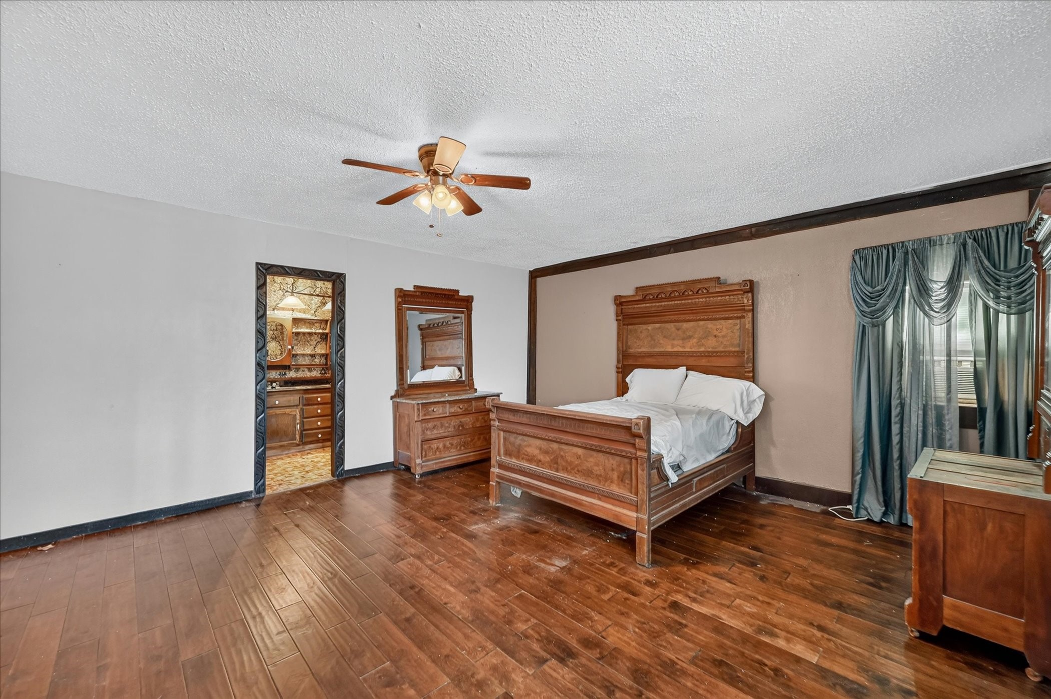 6709 County Road 527