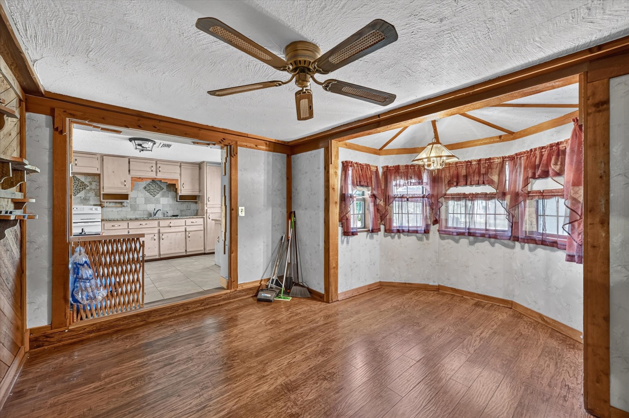 6709 County Road 527