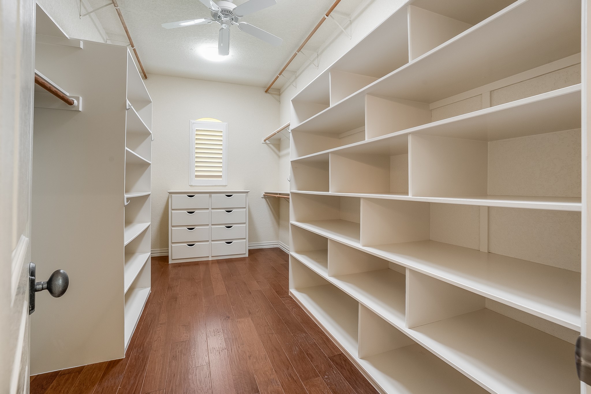 5809 Nutcracker Drive