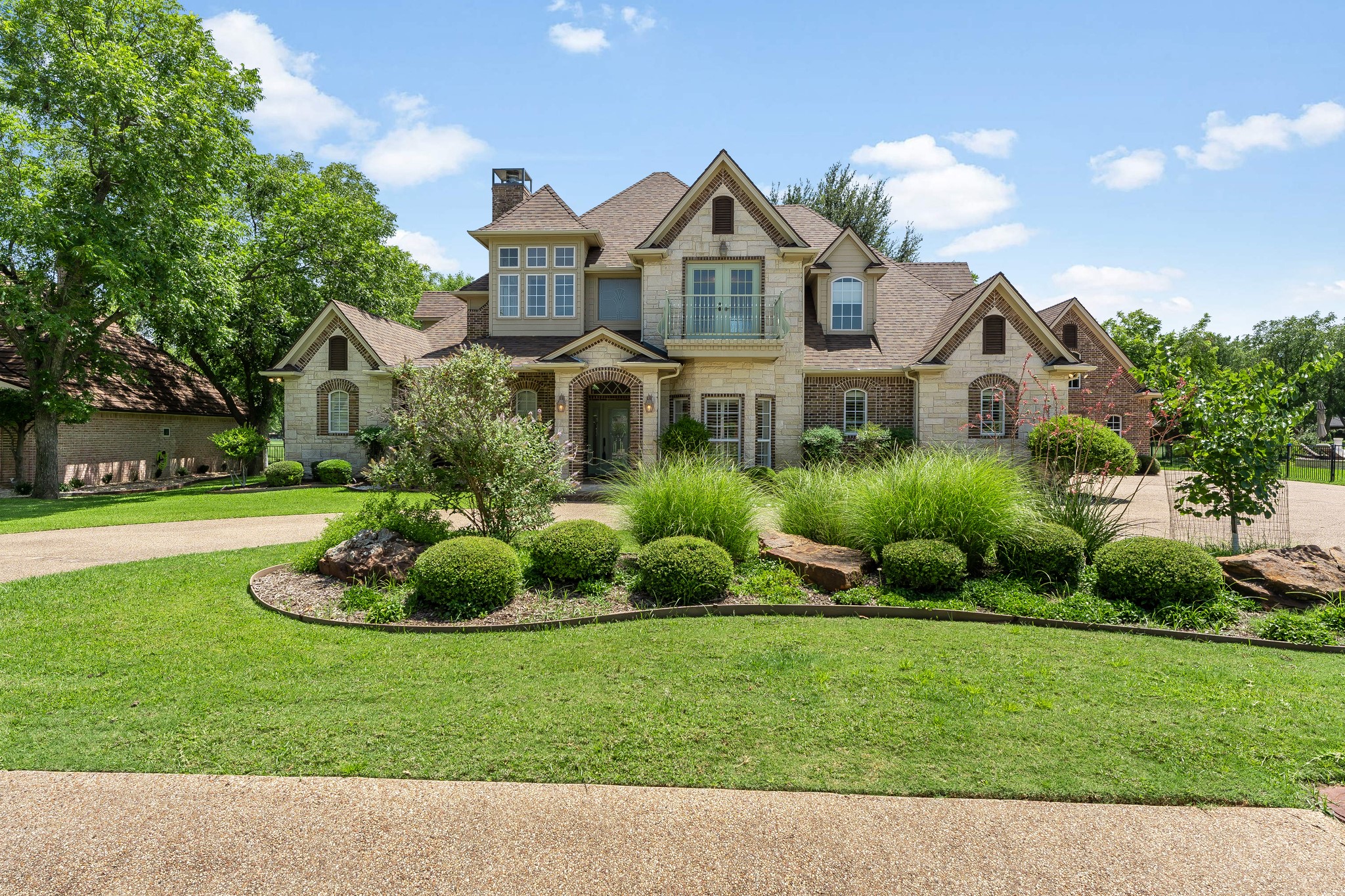 5809 Nutcracker Drive