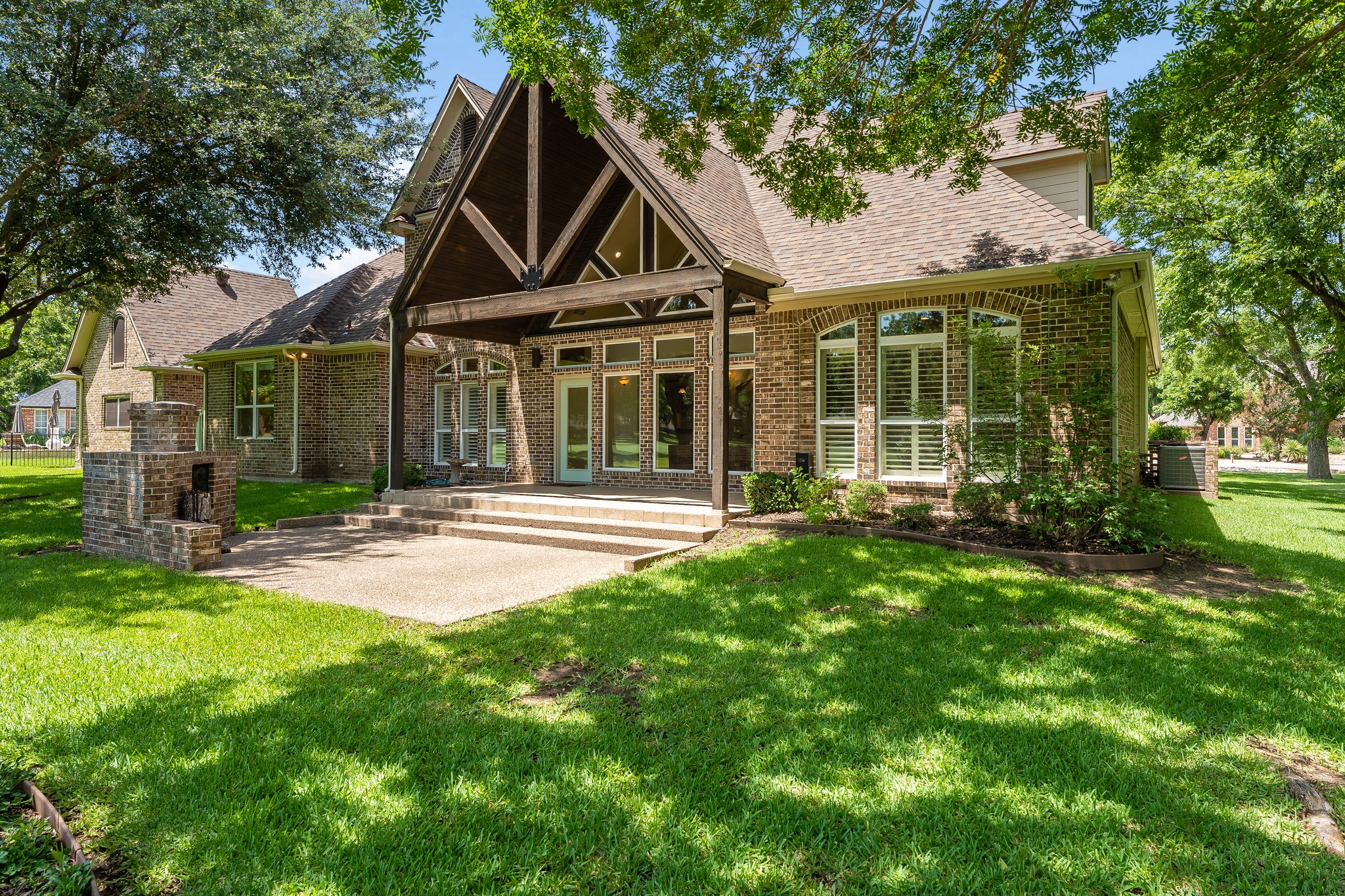 5809 Nutcracker Drive