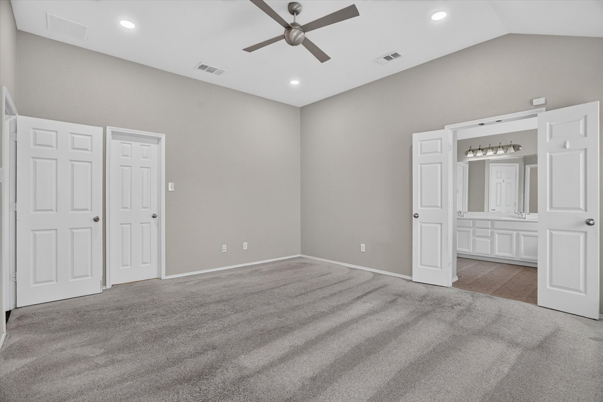 817 Peach Lane