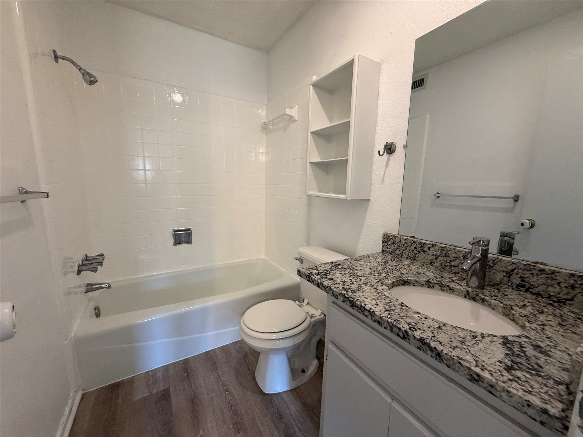 409 W 3rd Street