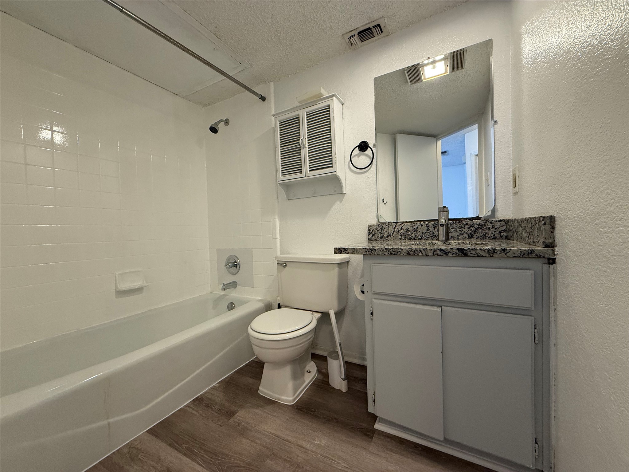 409 W 3rd Street