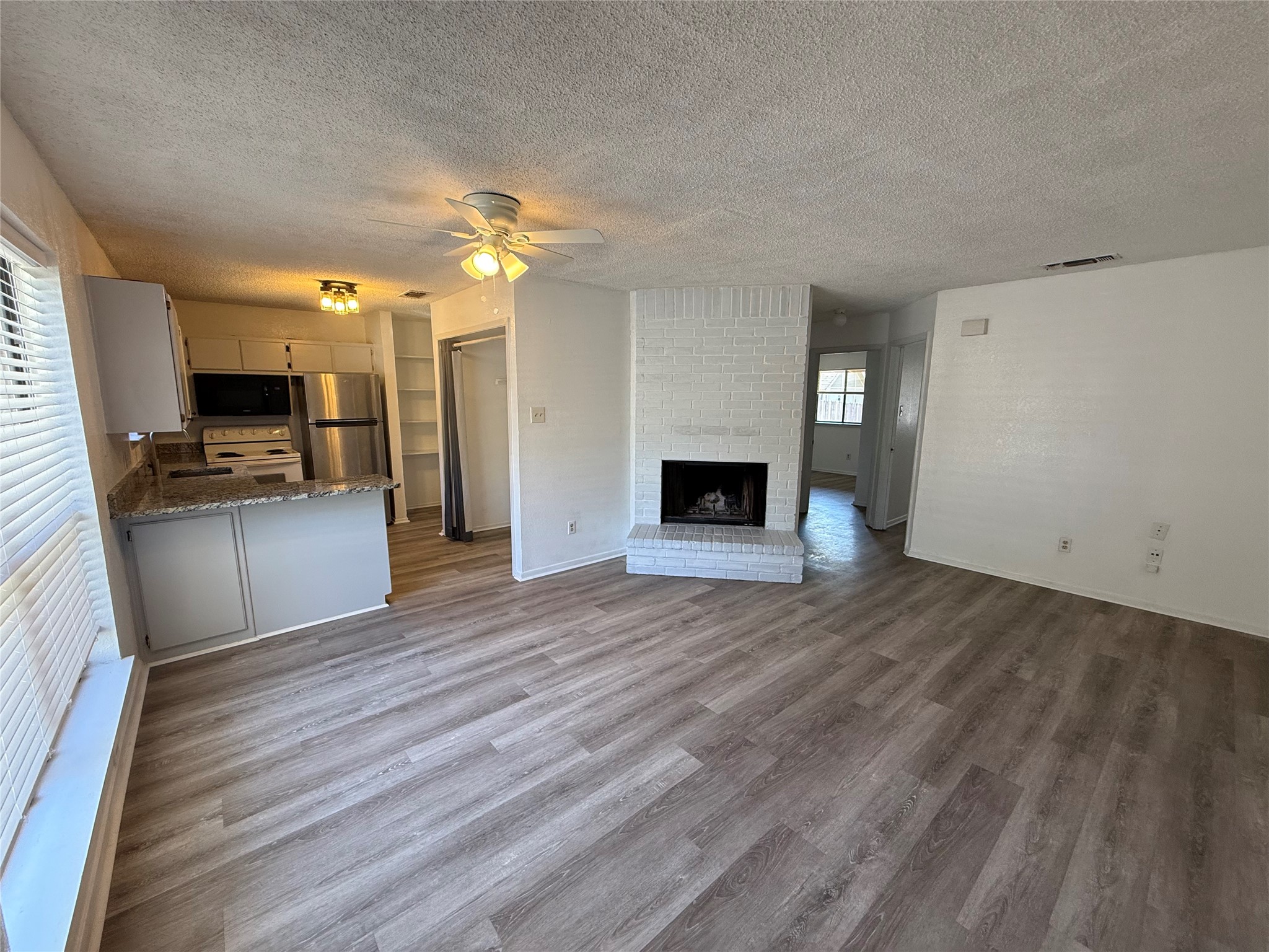 409 W 3rd Street