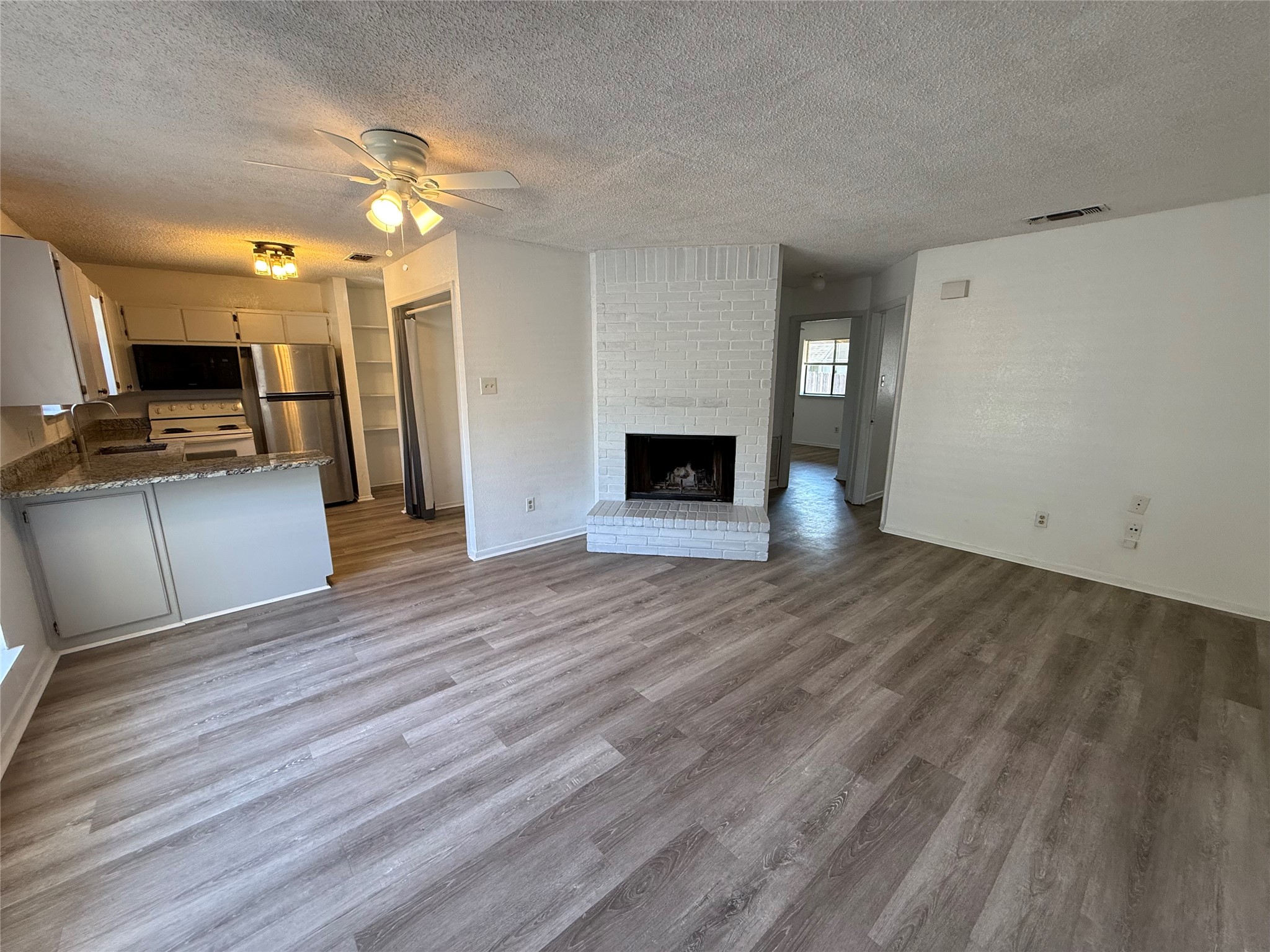 409 W 3rd Street