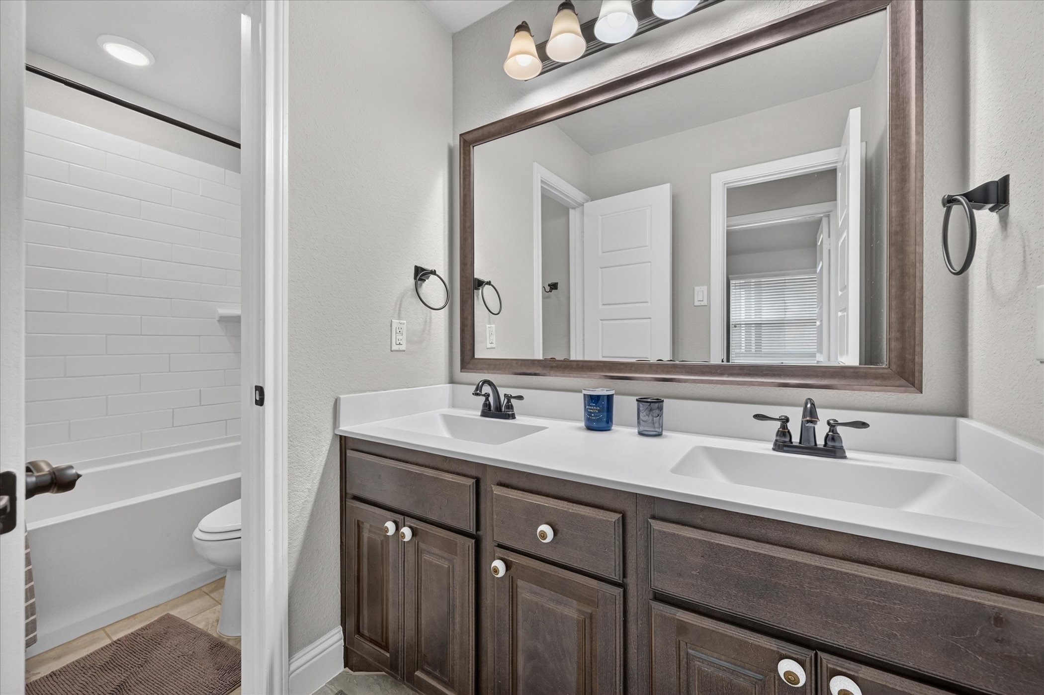 1025 Claystone Ridge