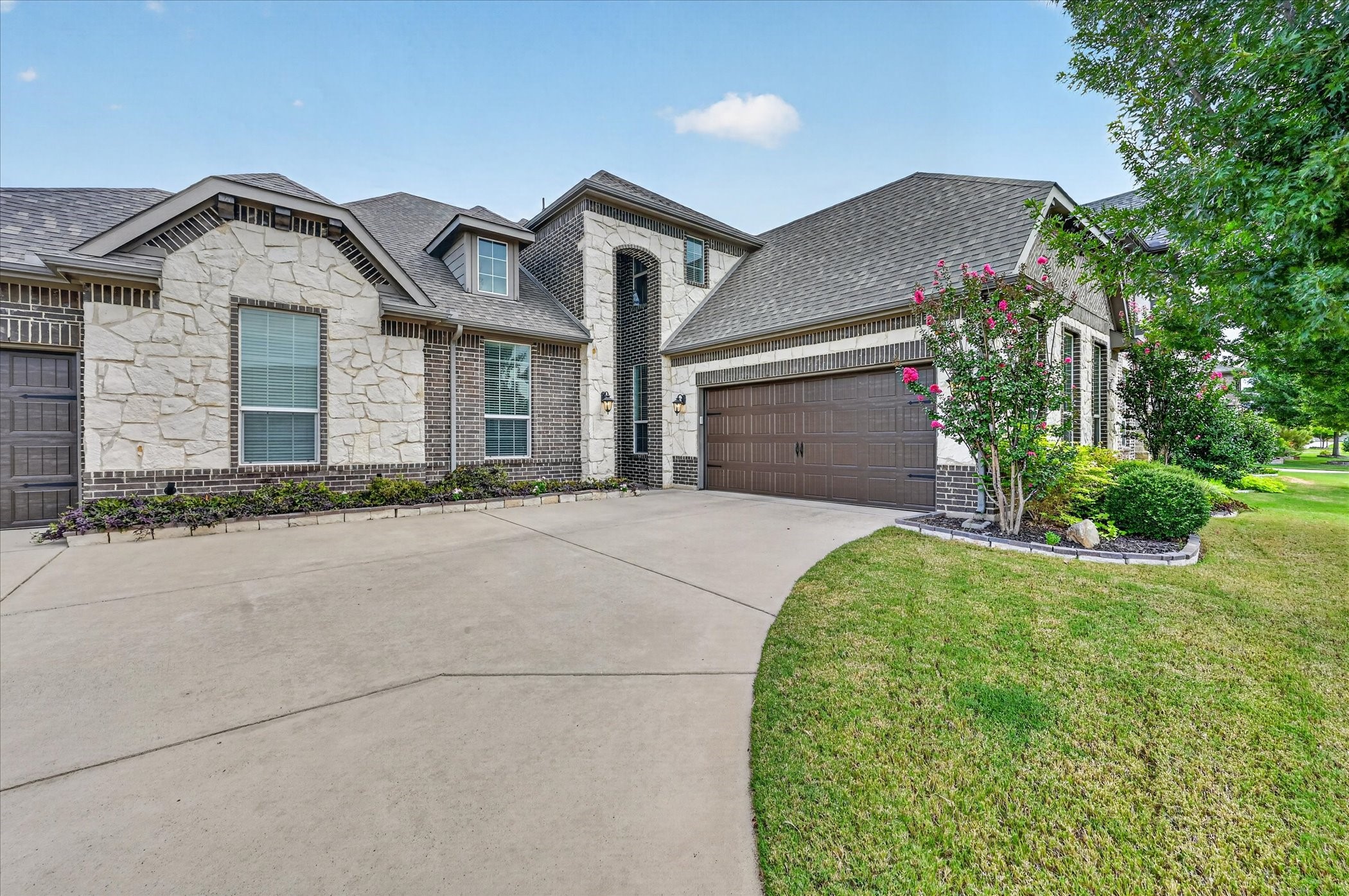 1025 Claystone Ridge