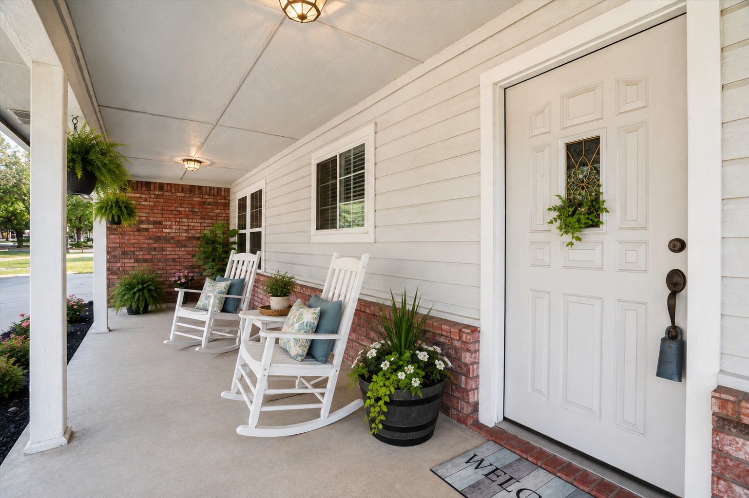 215 Mistletoe Lane
