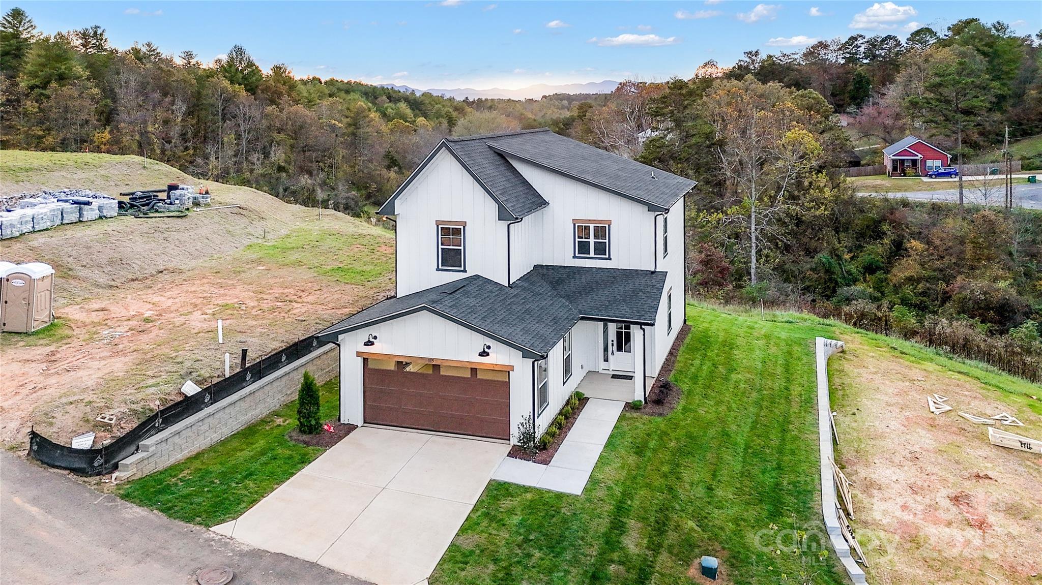 115 chapel crossing Lane Unit: 2