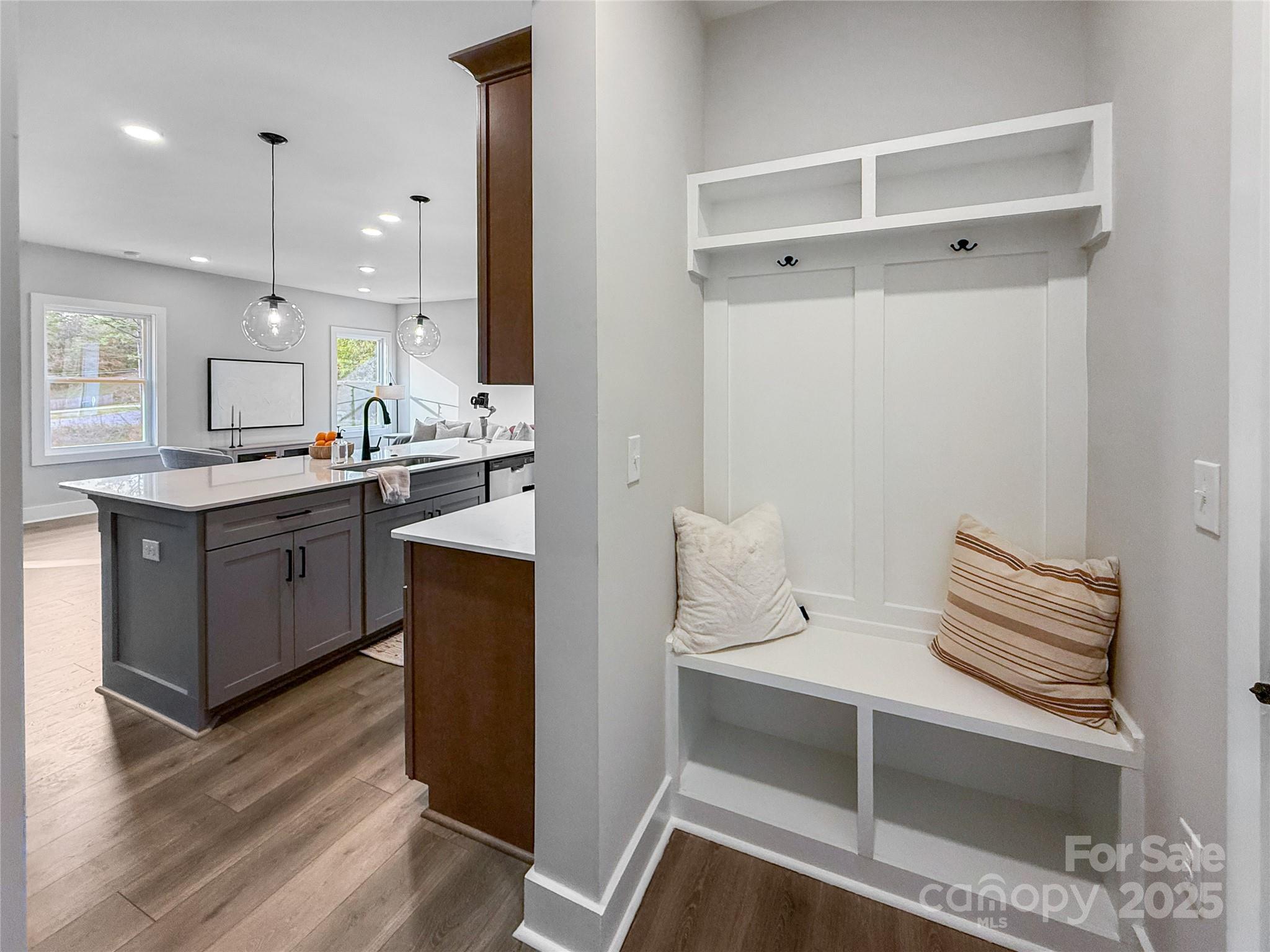 115 chapel crossing Lane Unit: 2