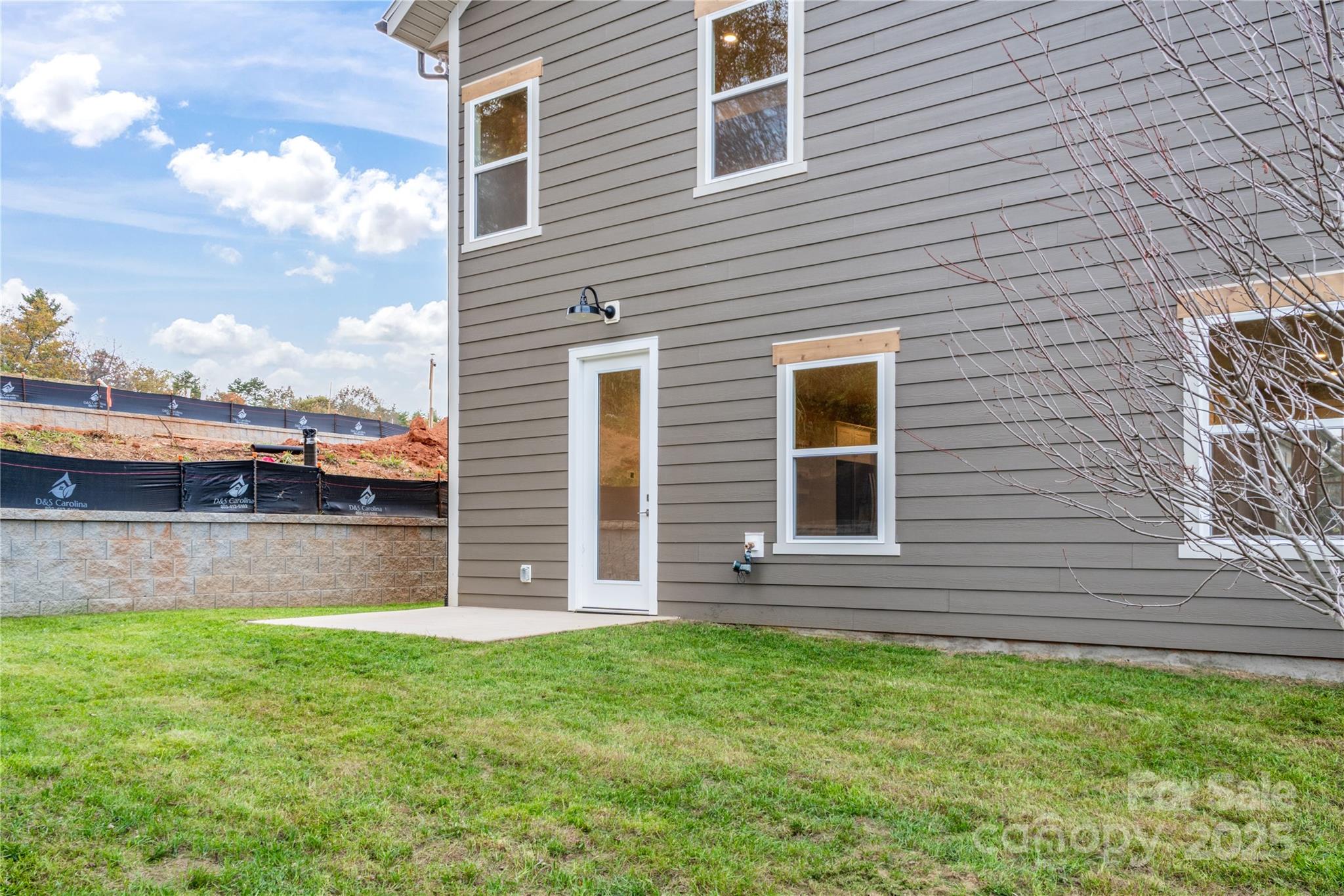 114 chapel crossing Lane Unit: 12