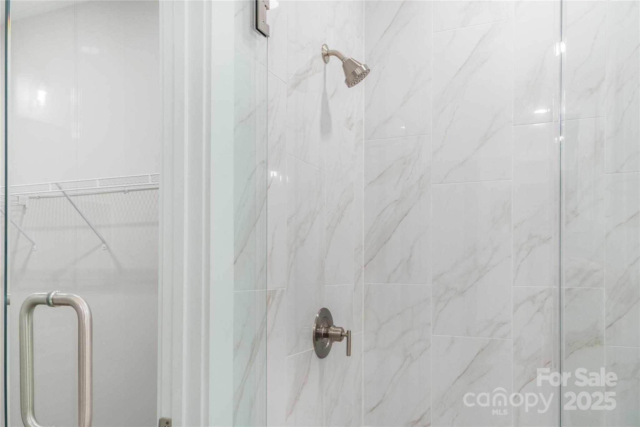 114 chapel crossing Lane Unit: 12