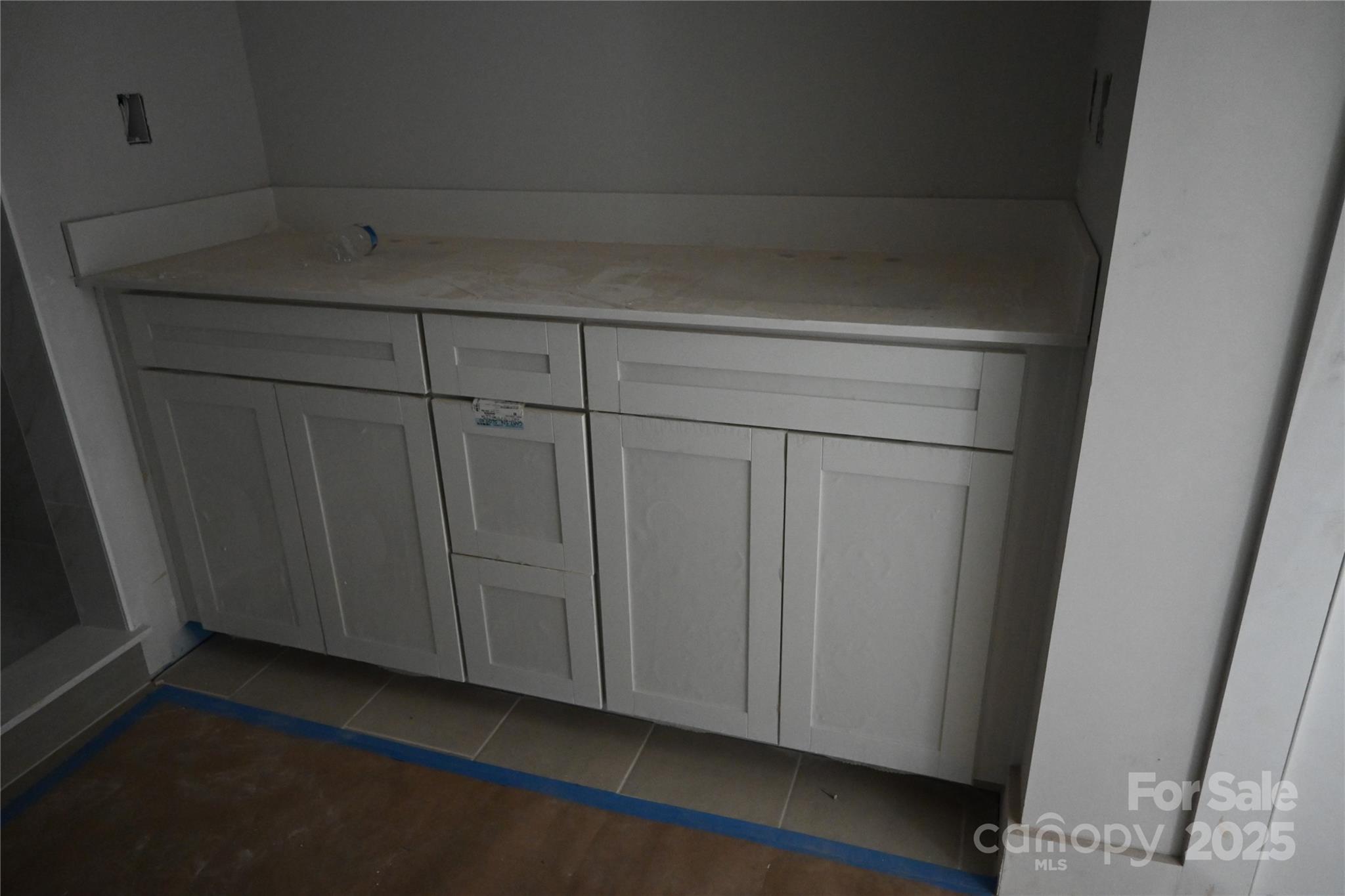 114 chapel crossing Lane Unit: 12