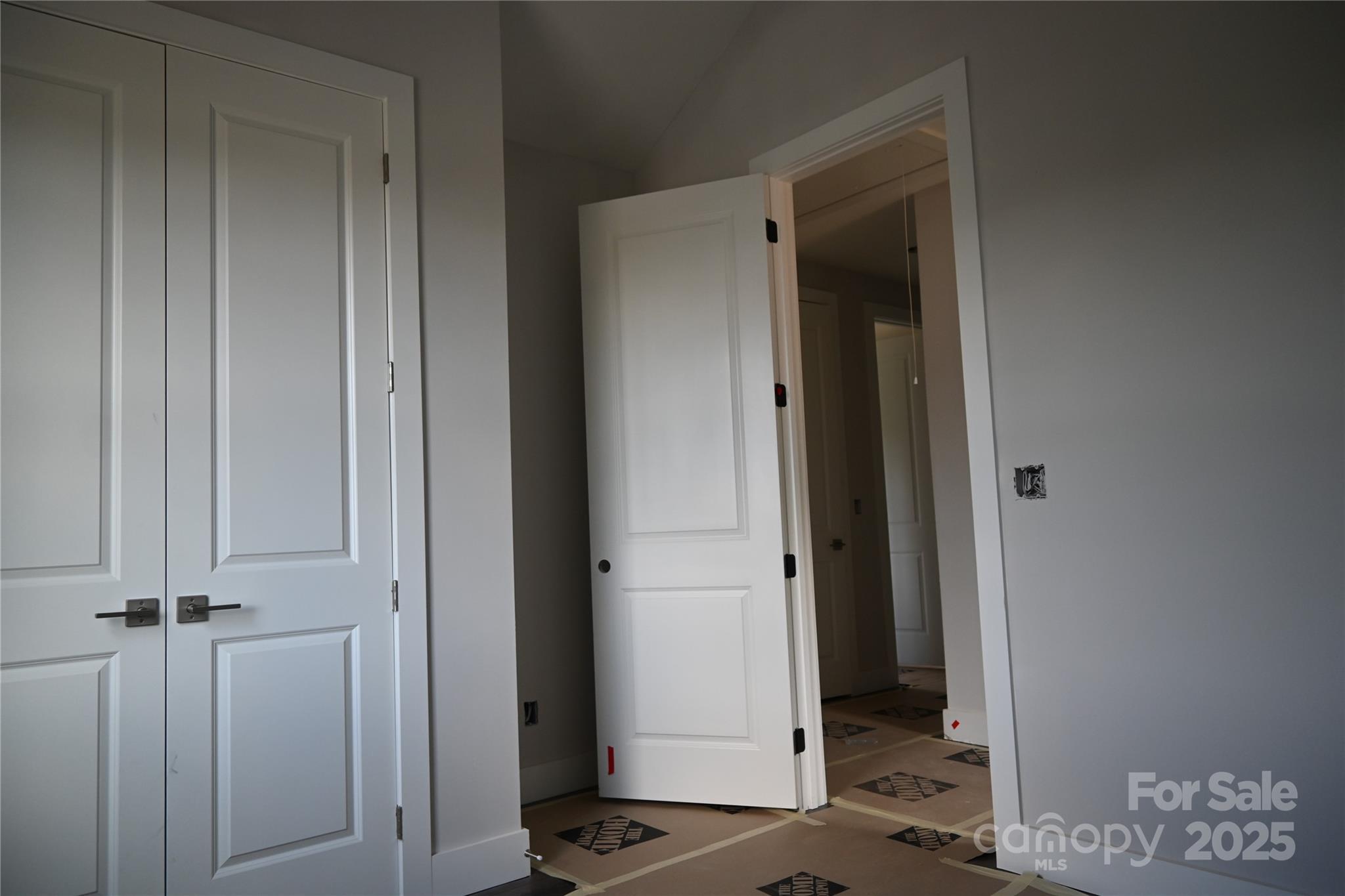 114 chapel crossing Lane Unit: 12
