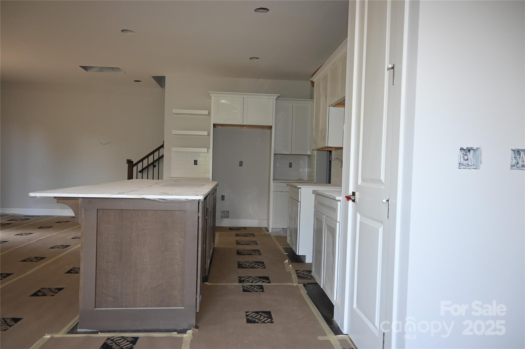 114 chapel crossing Lane Unit: 12