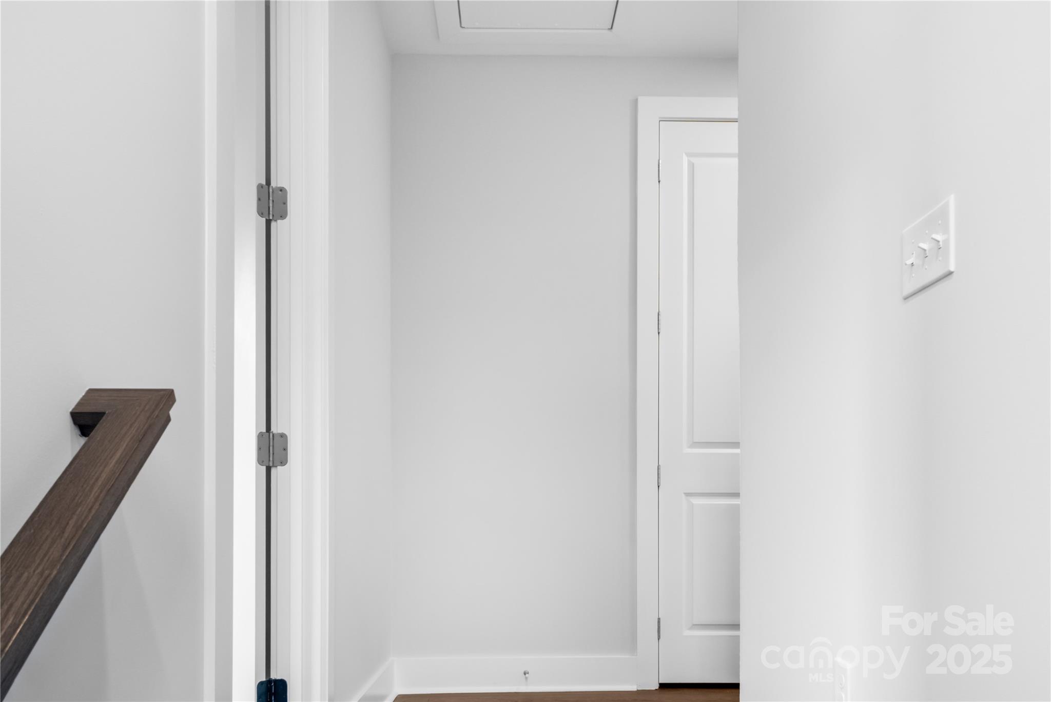 114 chapel crossing Lane Unit: 12