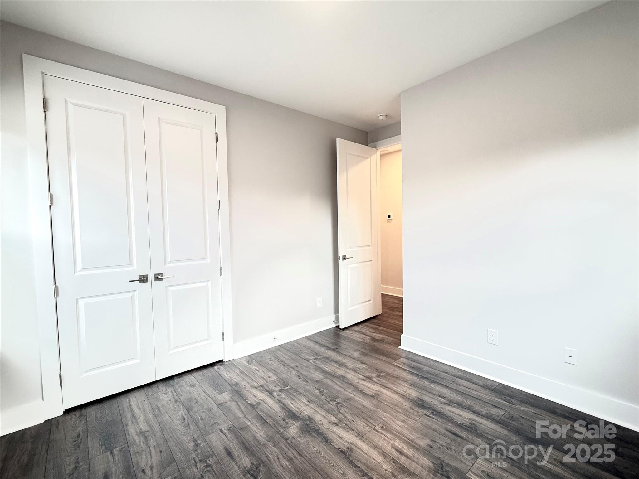 114 chapel crossing Lane Unit: 12