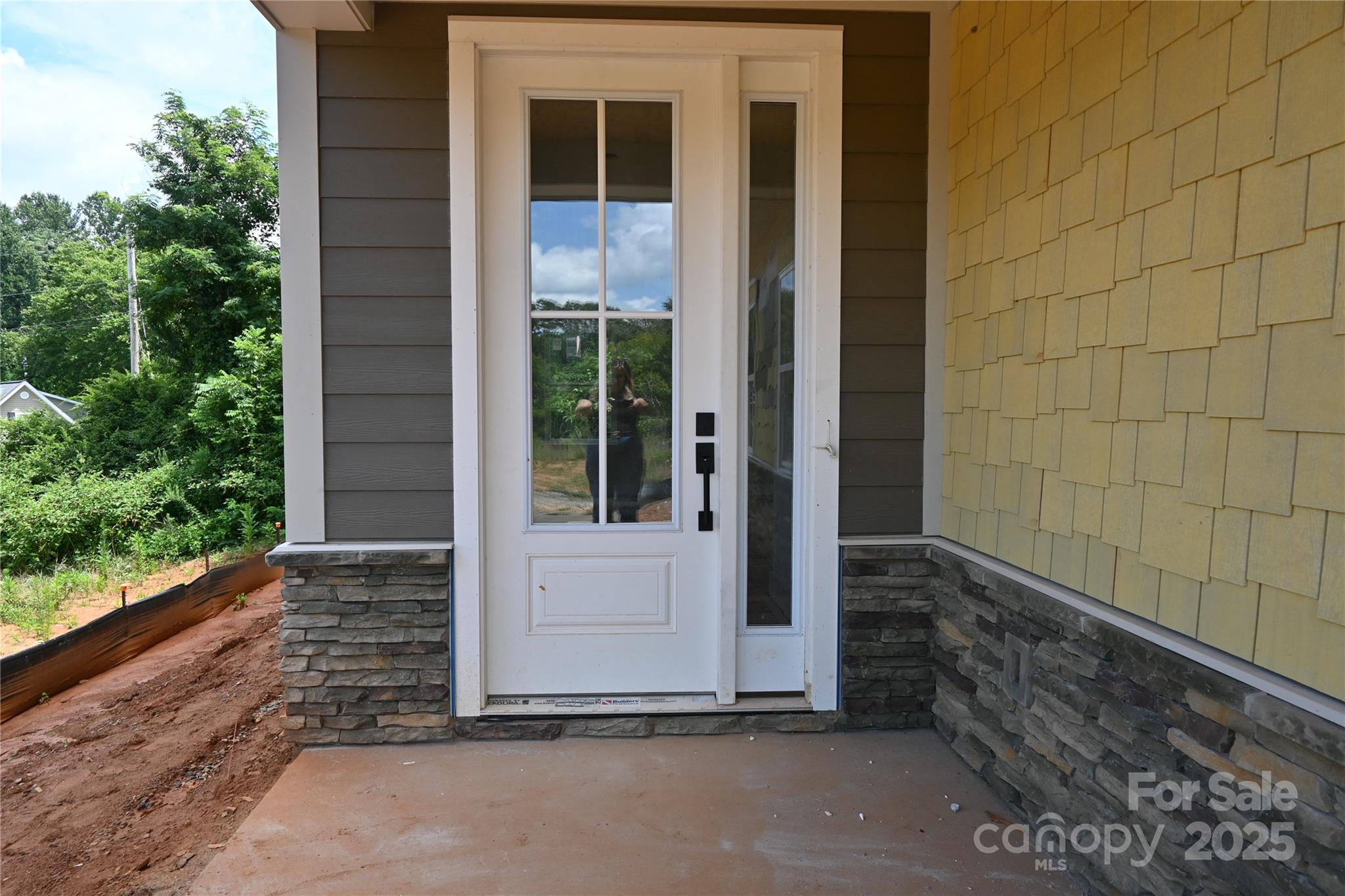 114 chapel crossing Lane Unit: 12