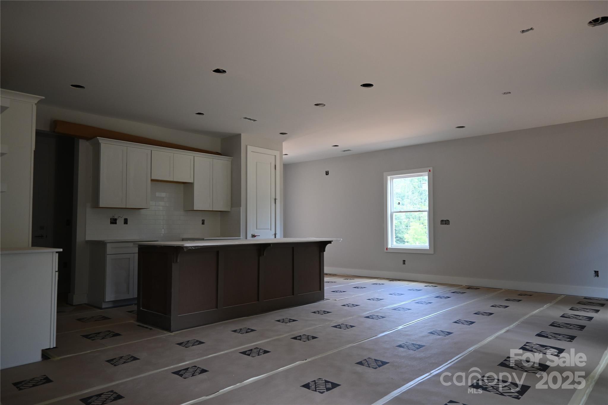 114 chapel crossing Lane Unit: 12