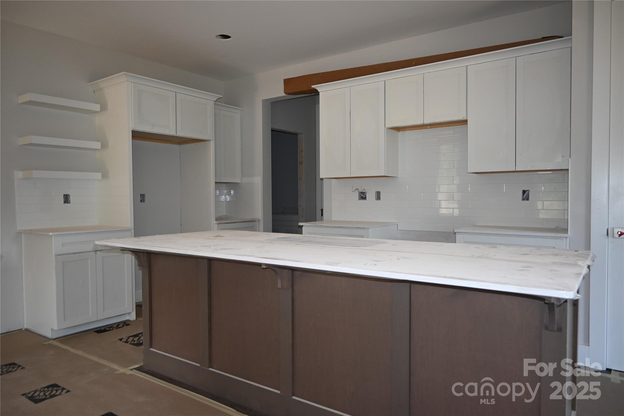 114 chapel crossing Lane Unit: 12