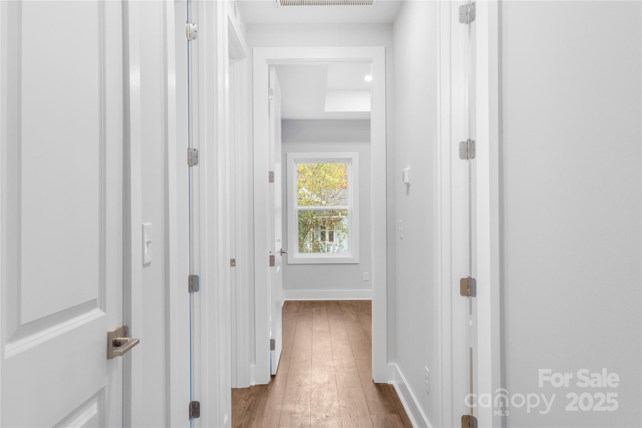 114 chapel crossing Lane Unit: 12