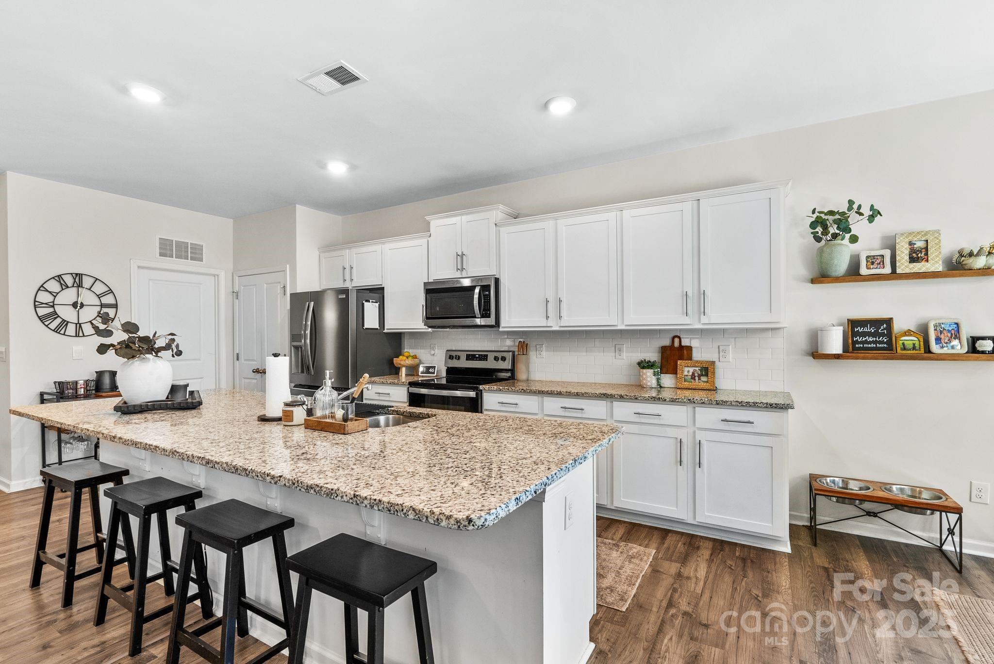 299 Ridgeview Lane