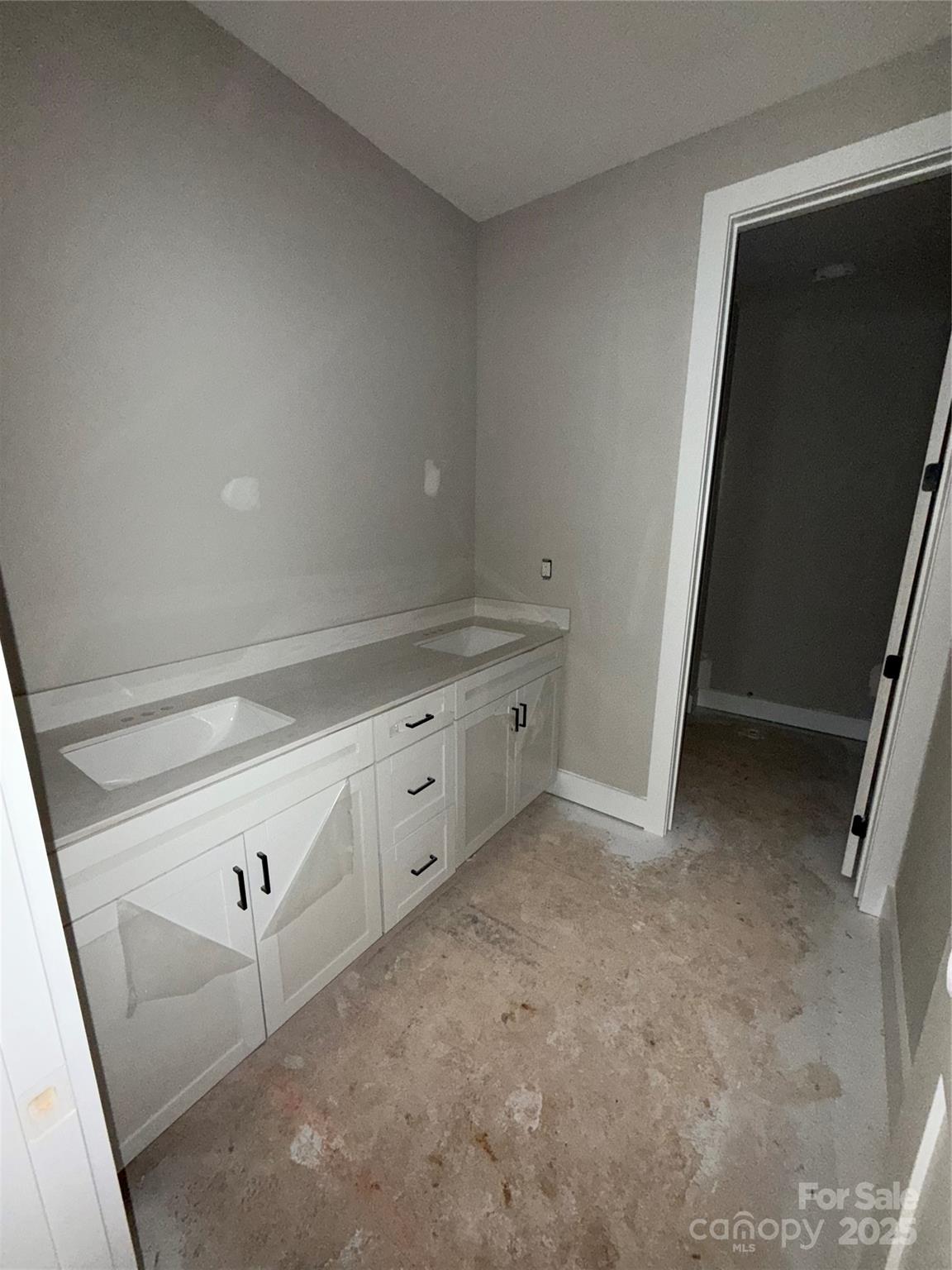 112 Chapel Crossing Lane Unit: 13