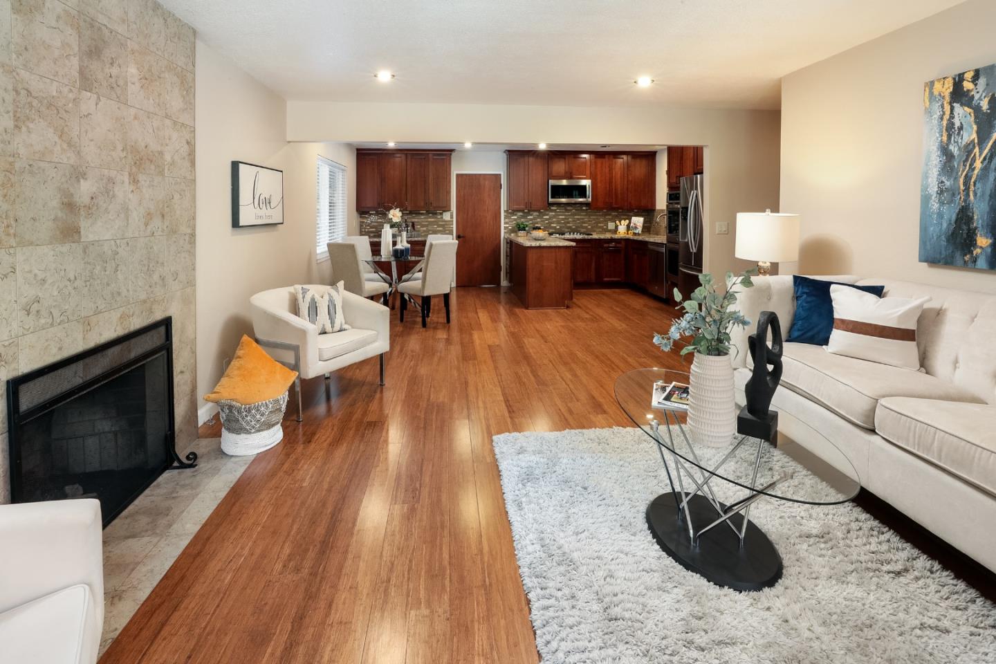 921 Kingfisher DR