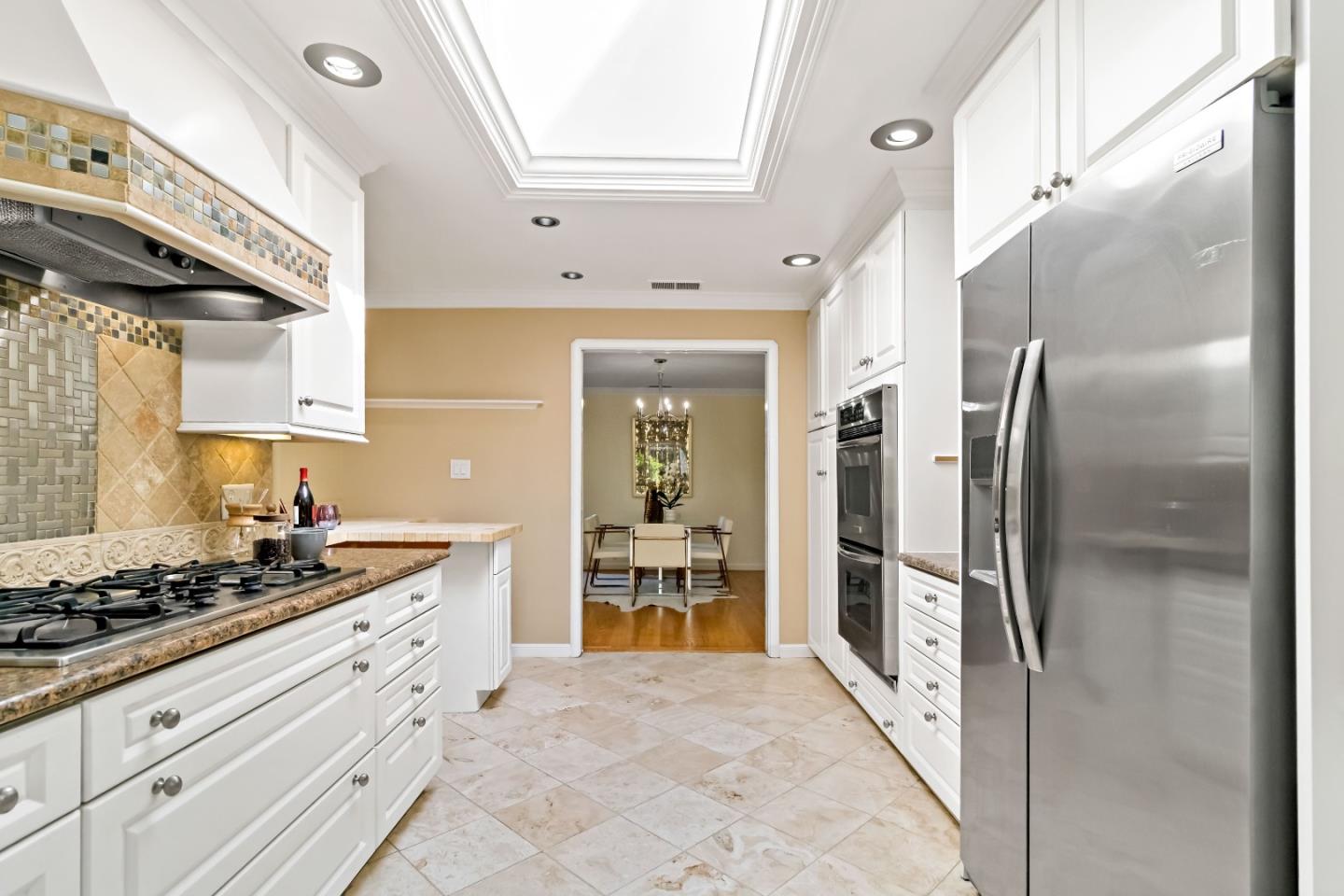97 Snowden AVE